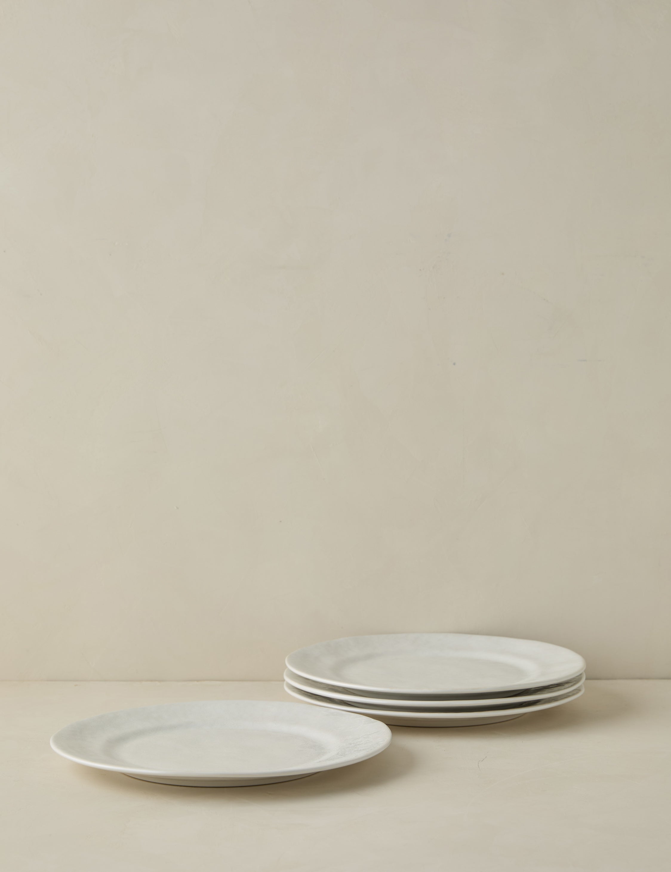 Geneva Stoneware Dinnerware Set - Elegant & Durable Ceramic Plates, Bowls & Mugs for Everyday Use - Perfect for Family Dinners, Restaurants & Home Decor