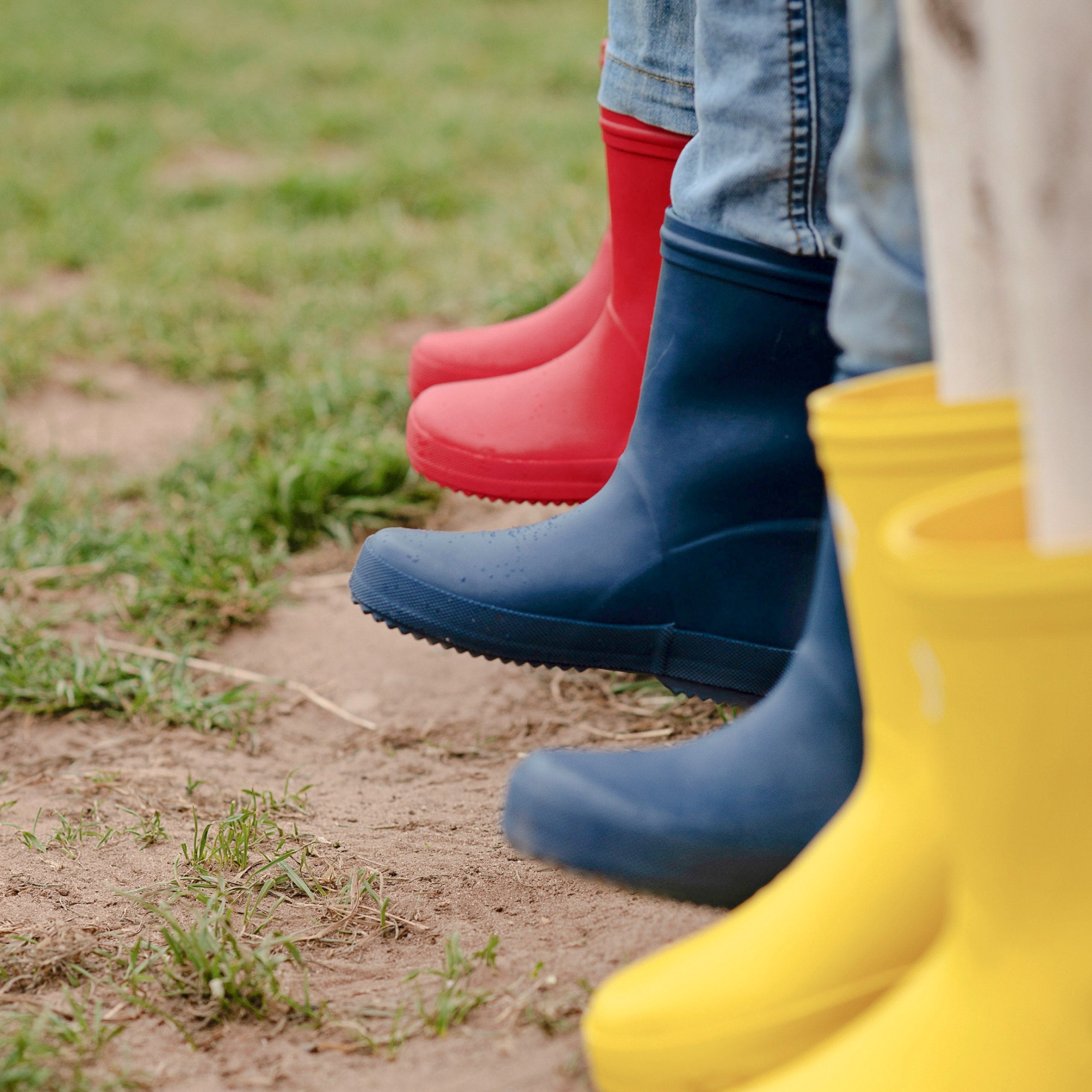 Kids' Waterproof Wellington Boots - Durable Rain Boots for Boys & Girls - Perfect for Outdoor Play, Puddle Jumping & Gardening