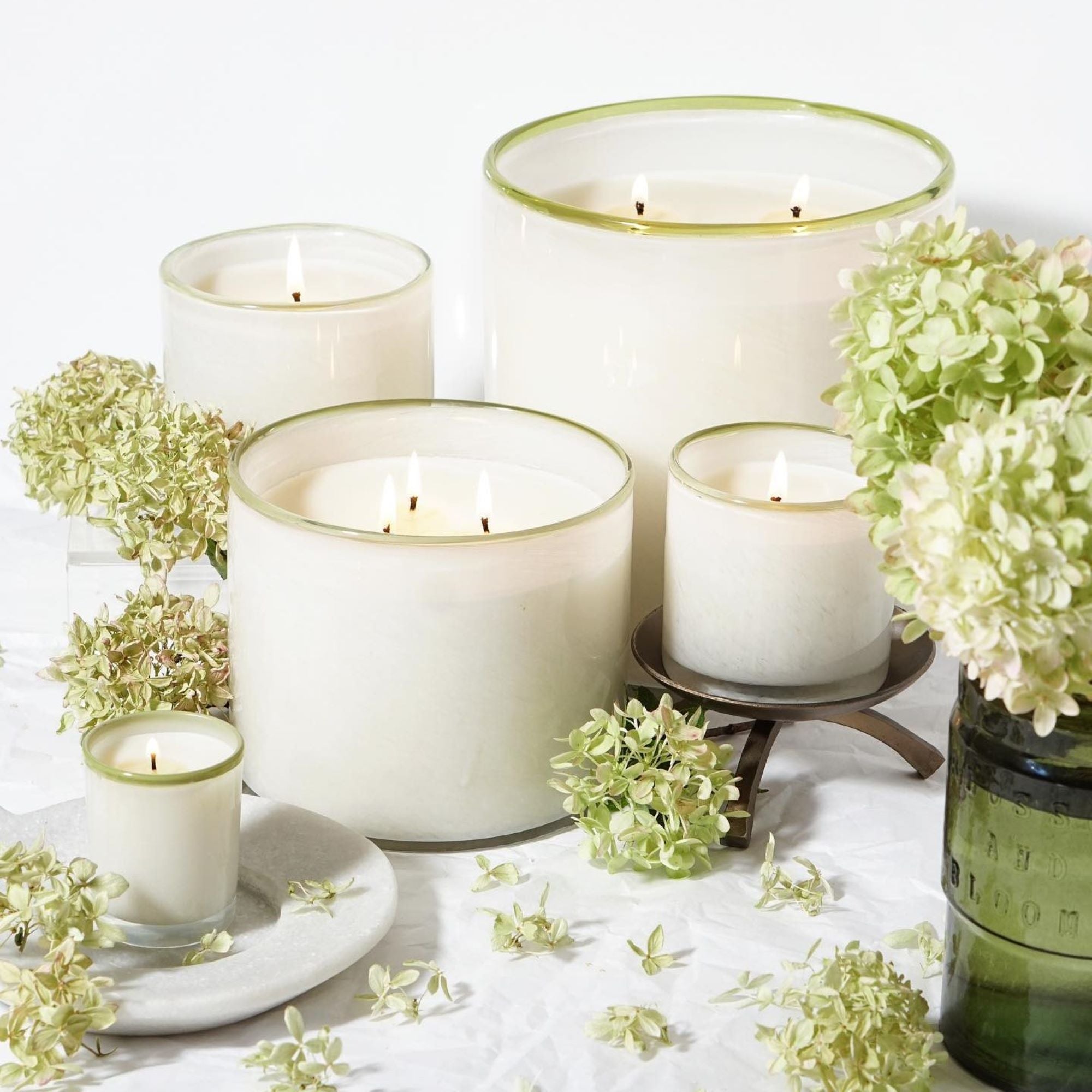 Feu de Bois Scented Candle - Premium Wood Fire Aroma Soy Wax Candle for Home, Relaxation & Romantic Ambiance
