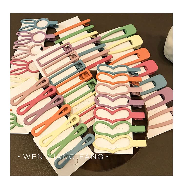 VSAKSH Matte Plastic Hair Barrettes - Alligator Hair Clips for Women & Girls (4-Pack, Multicolor, Random Design) - Perfect for School, Work & Everyday Hairstyles