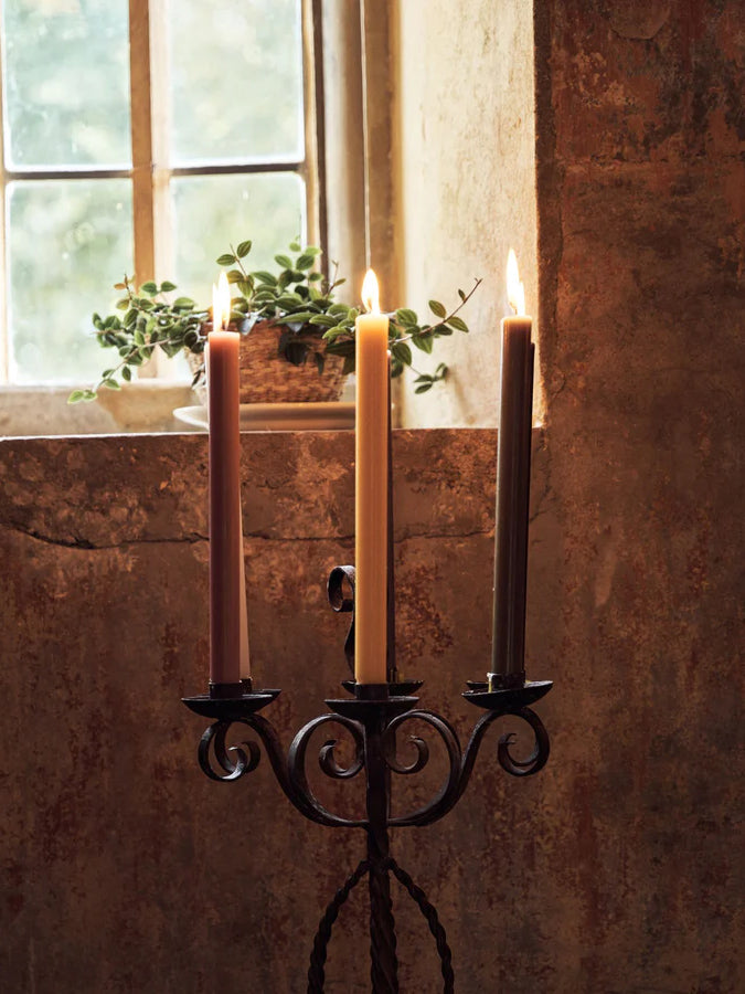 Elegant Leaf Design Dining Candles - Set of 2 for Romantic Dinner, Wedding Decor & Home Ambiance Lighting
