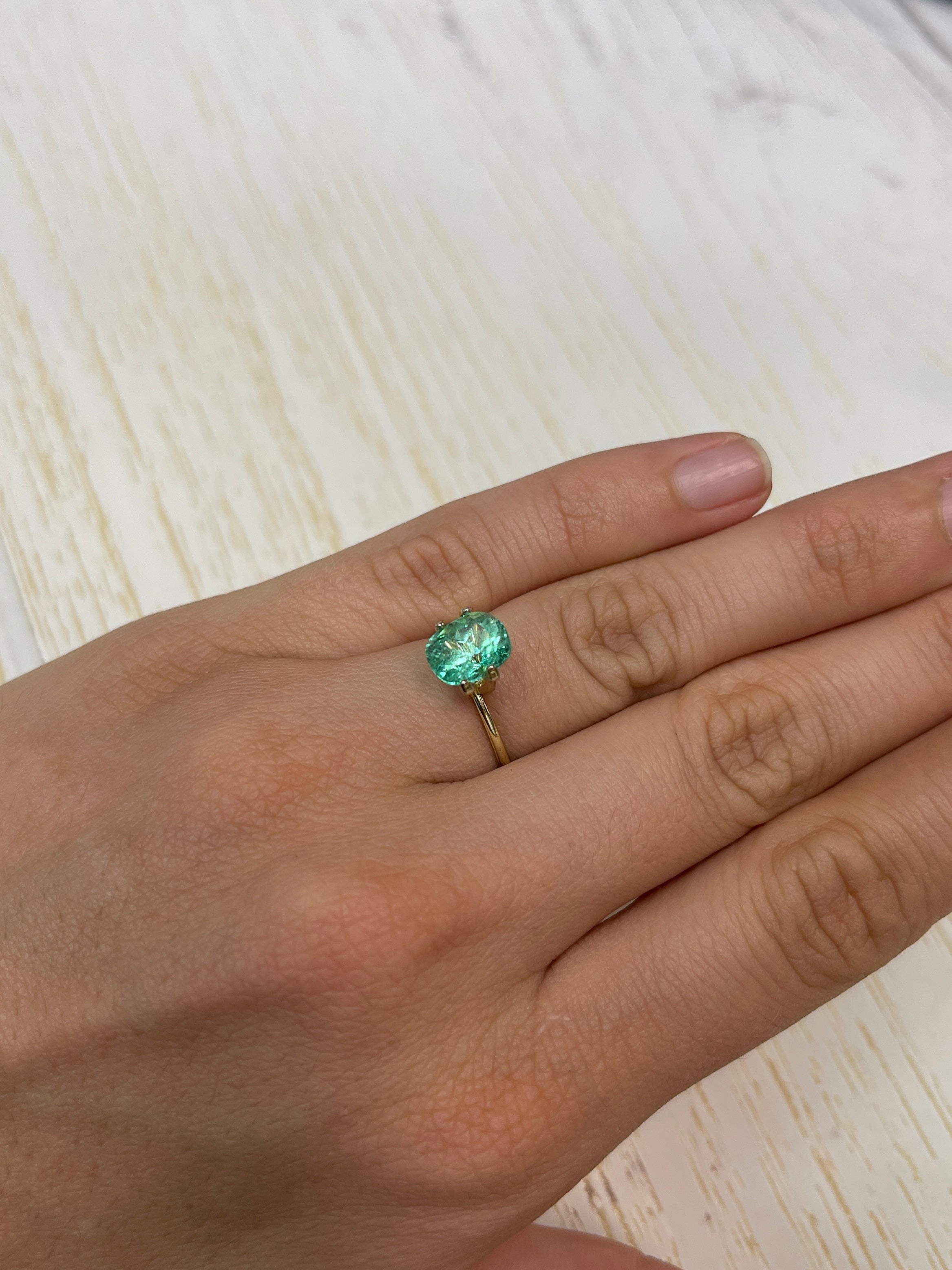 2.12 Carat 9x7mm Eye-Clean Green Natural Loose Colombian Emerald - Elongated Cushion Cut Gemstone for Jewelry Making, Engagement Rings & Luxury Gifts