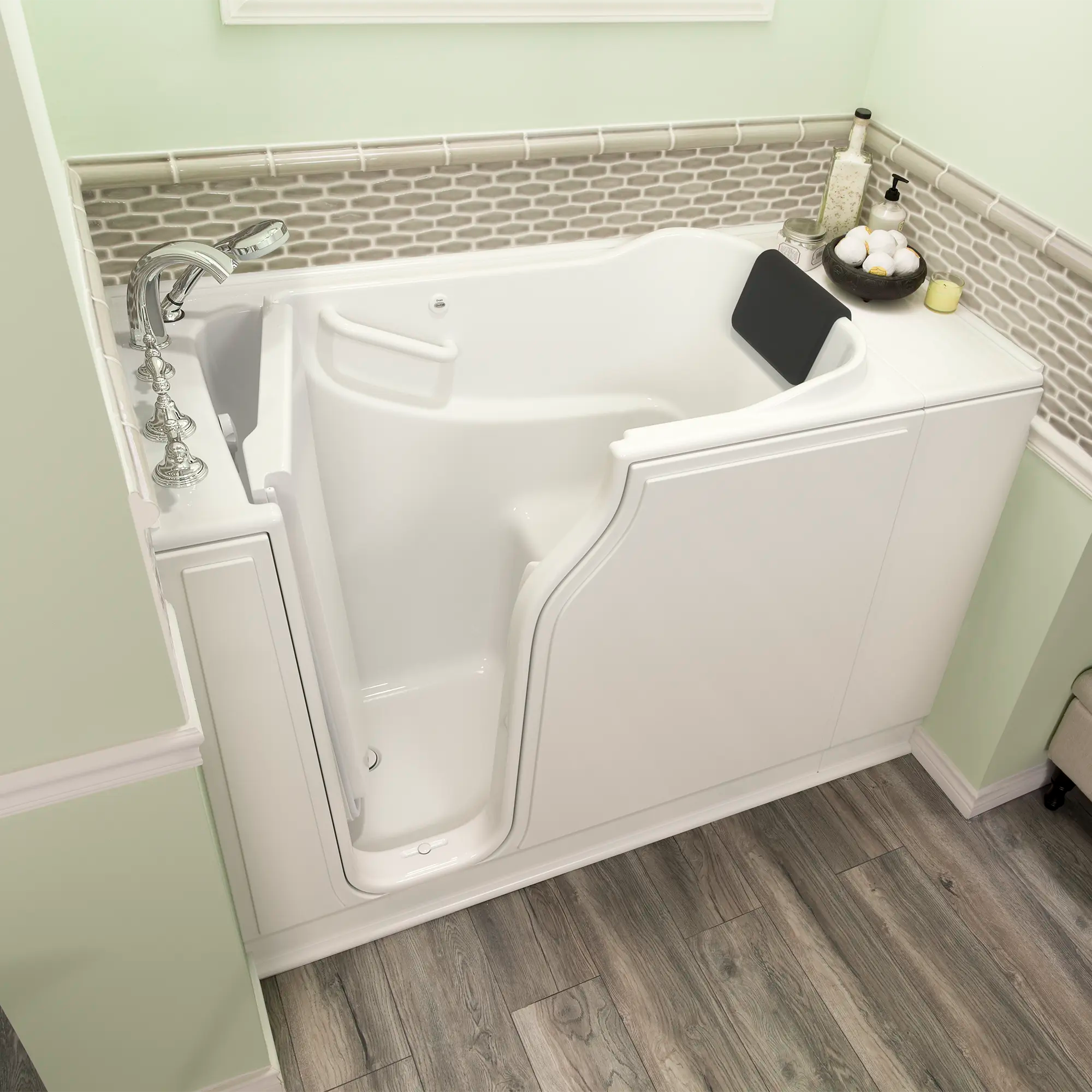 Premium 30 x 52 Inch Gelcoat Walk-In Bathtub with Soaker System & Left-Hand Drain Faucet - Ideal for Elderly, Accessible Bathing & Relaxation Therapy