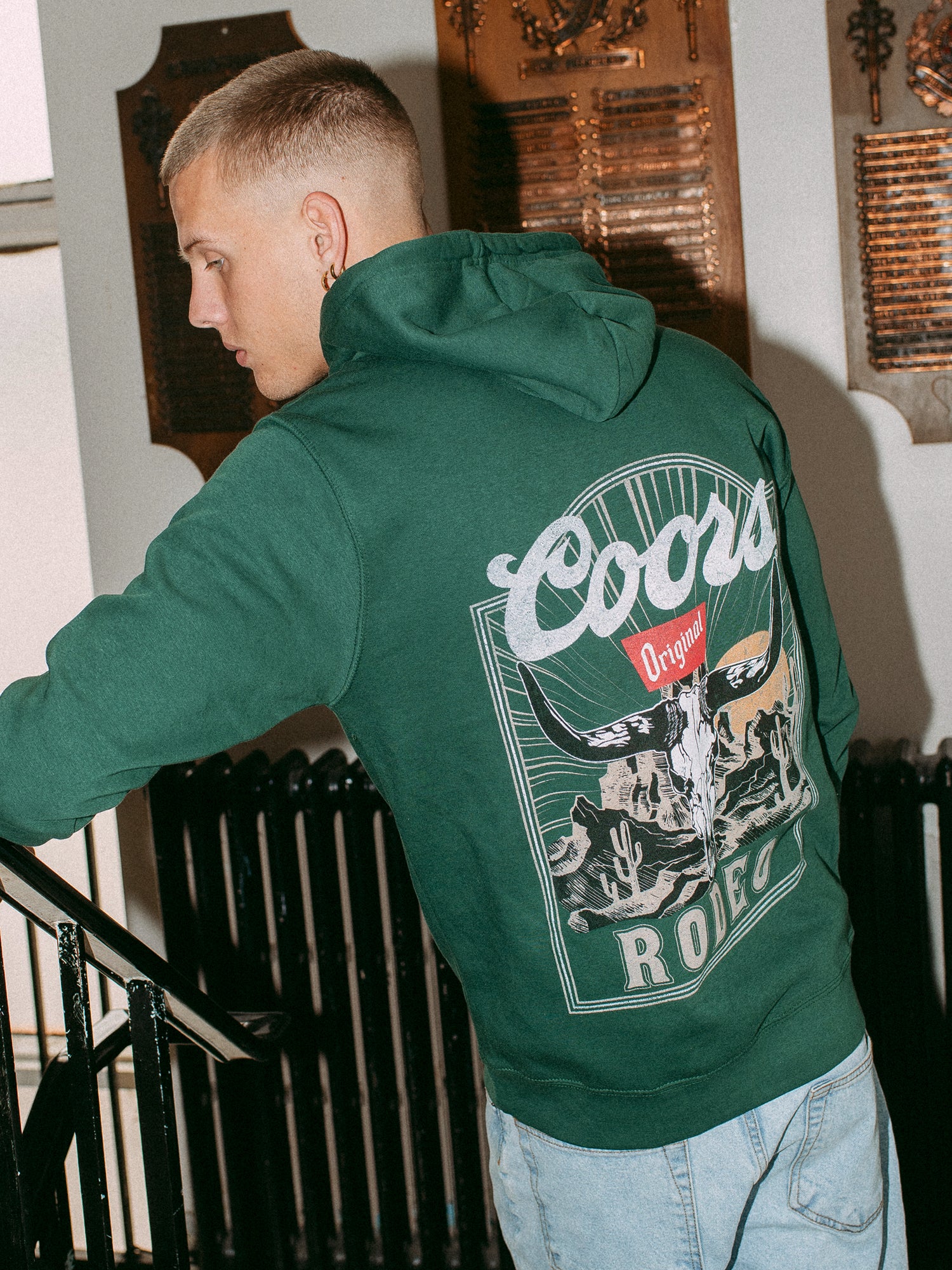Coors Western Pullover Hoodie - Soft & Comfortable Men's & Women's Sweatshirt for Casual Wear, Outdoor Activities & Loungewear