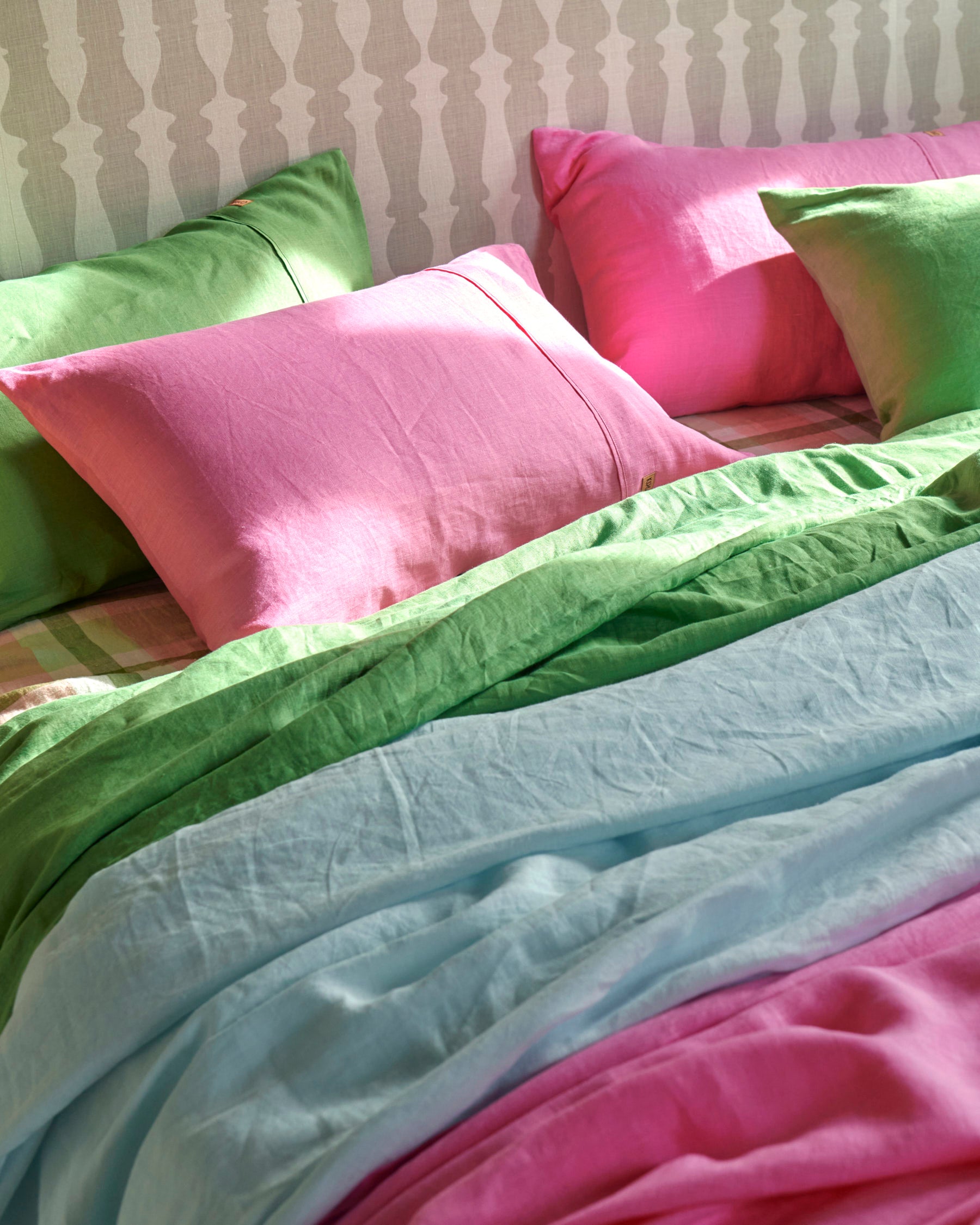 Premium Aurora Pink Linen Pillowcases - Soft & Breathable 100% Flax Linen Bedding Set (Standard/Queen/King) for Comfortable Sleep & Home Decor