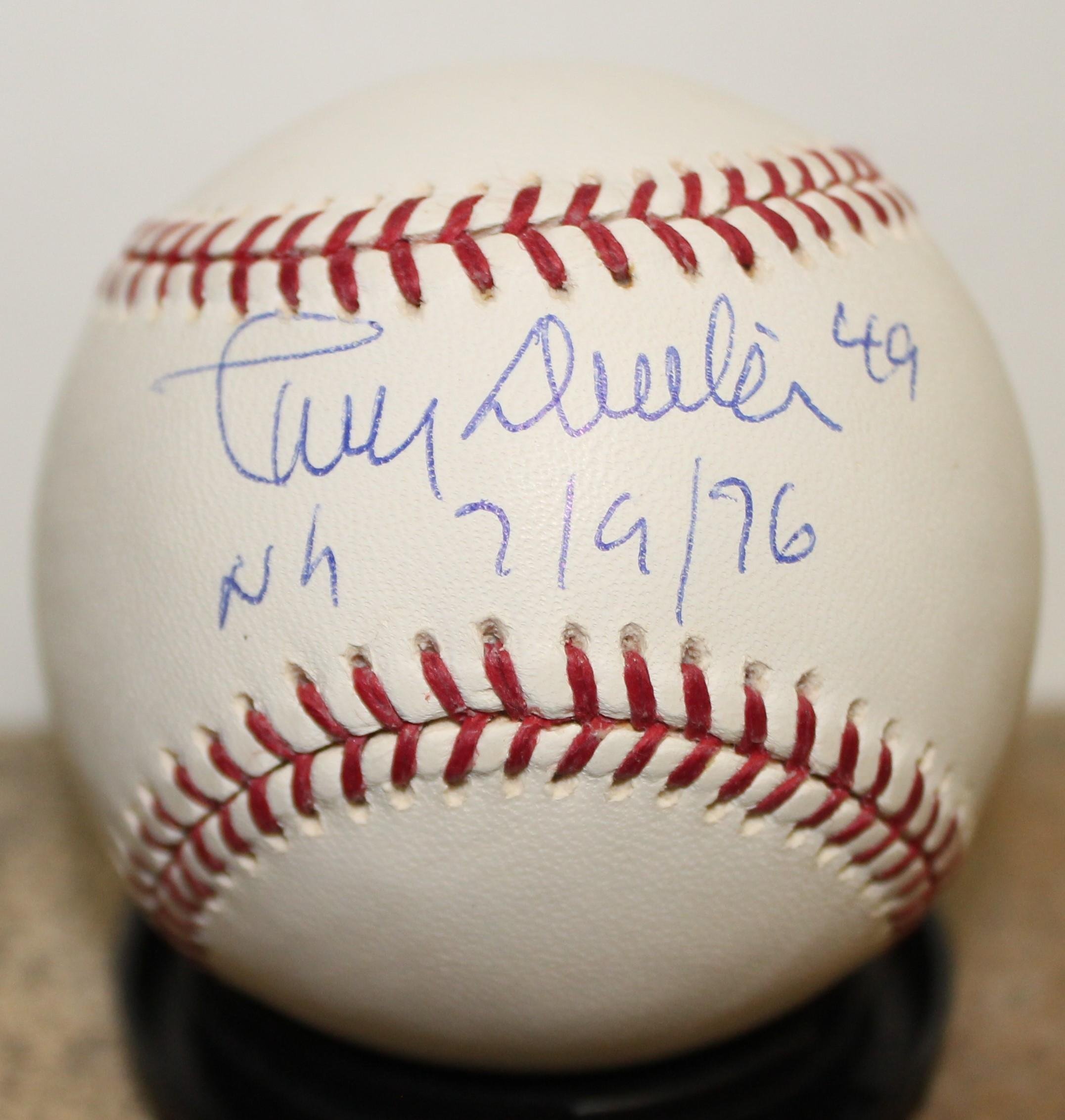 Authentic Autographed Baseballs - Signed by MLB Players - Collectible Memorabilia for Fans & Sports Enthusiasts - Perfect for Display, Gifts, and Home Decor