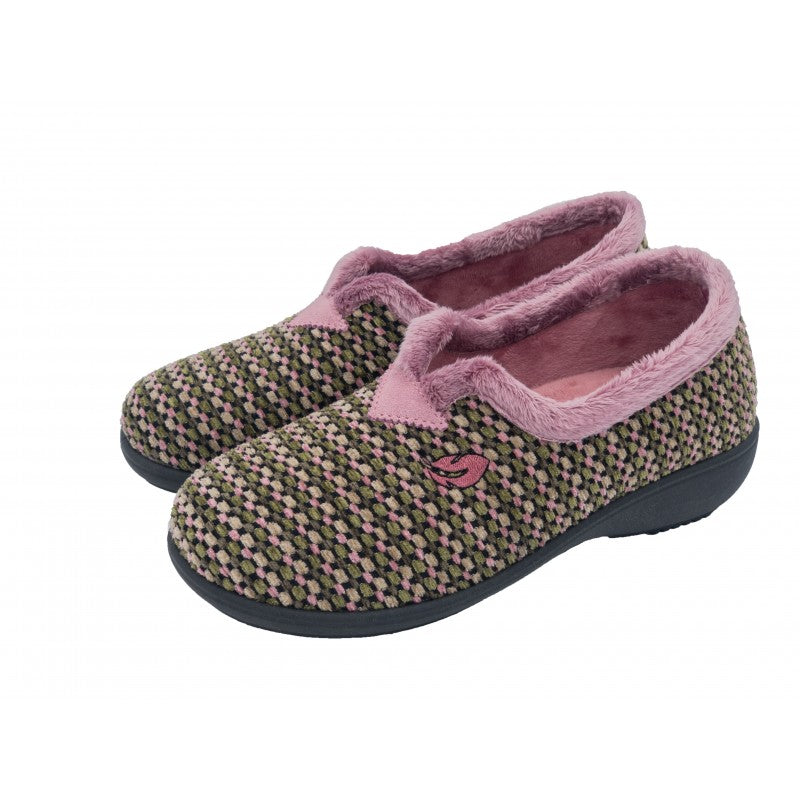 Plumaflex Roar1421 Comfortable Slip-On Slippers for Men & Women - Soft Indoor/Outdoor House Shoes for Relaxation & Lounge Wear