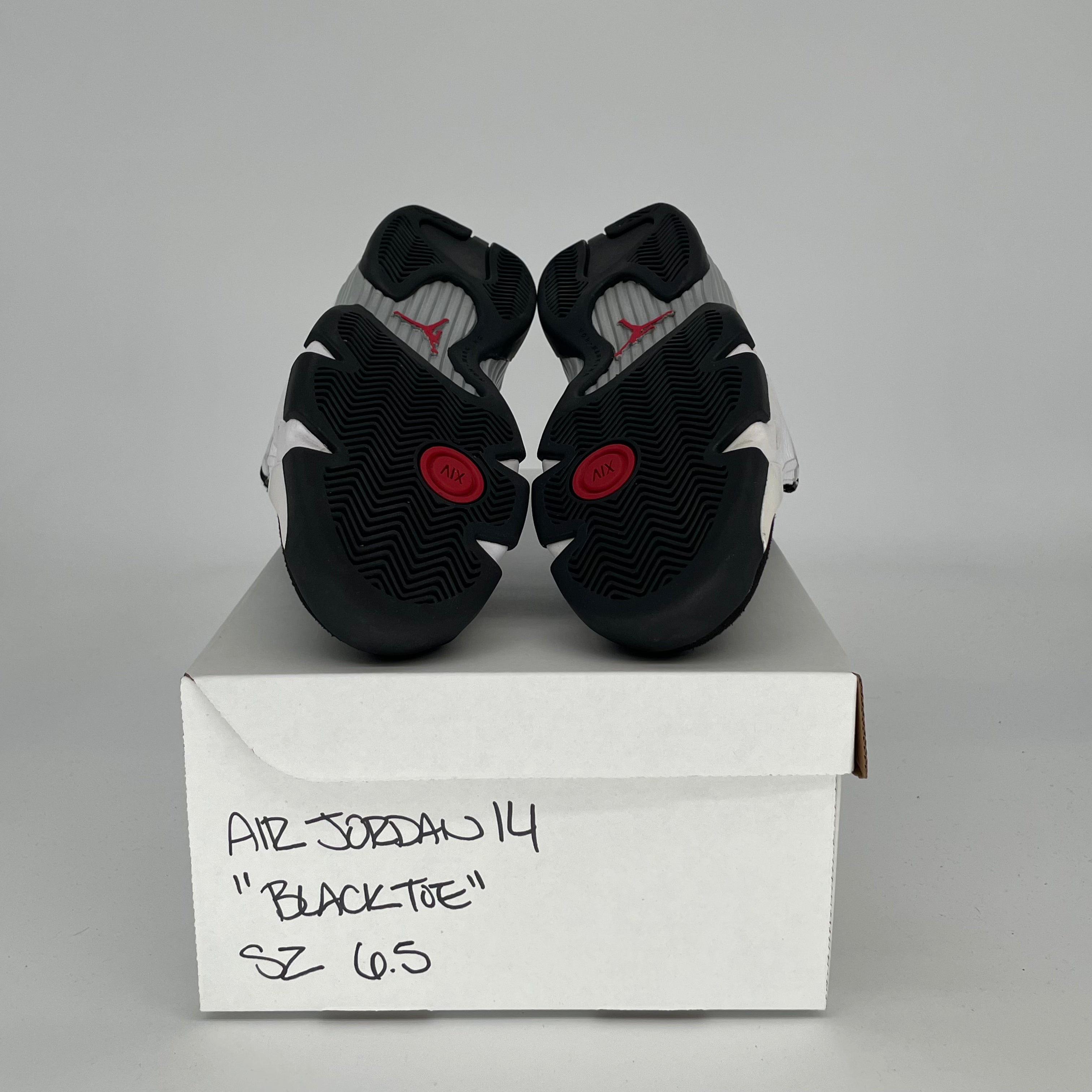 Original Title: AIR JORDAN 14 BLACK TOE SIZE 6.5/8W 487524 160   Optimized Title: Air Jordan 14 Retro Black Toe Basketball Shoes - Men's Size 6.5/Women's 8 (Style 487524-160) - Perfect for Court Play & Streetwear Fashion