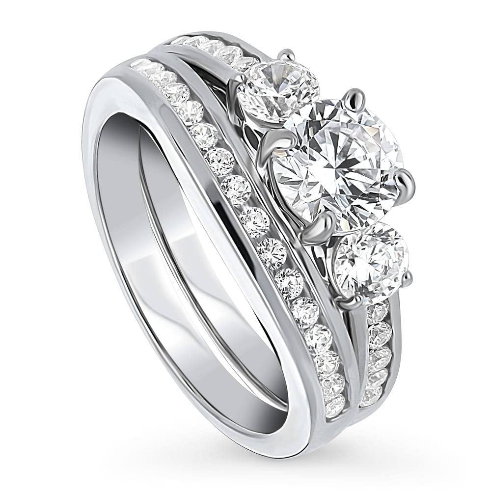 BERRICLE Sterling Silver 3-Stone Wedding & Engagement Ring Set - 1 Carat Round Cut Cubic Zirconia CZ for Women - Rhodium Plated Sizes 4-10 - Perfect for Proposals, Anniversaries & Special Occasions