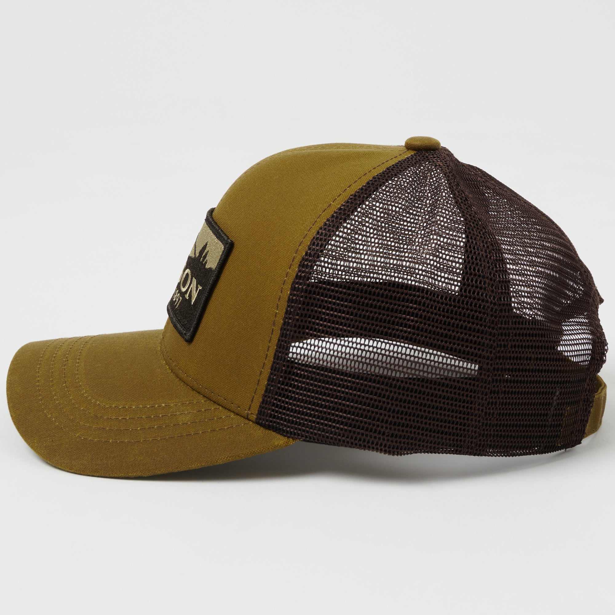 Filson Logger Mesh Cap - Dark Tan Outdoor Hat for Hiking, Fishing & Camping - Breathable Mesh Baseball Cap for Men
