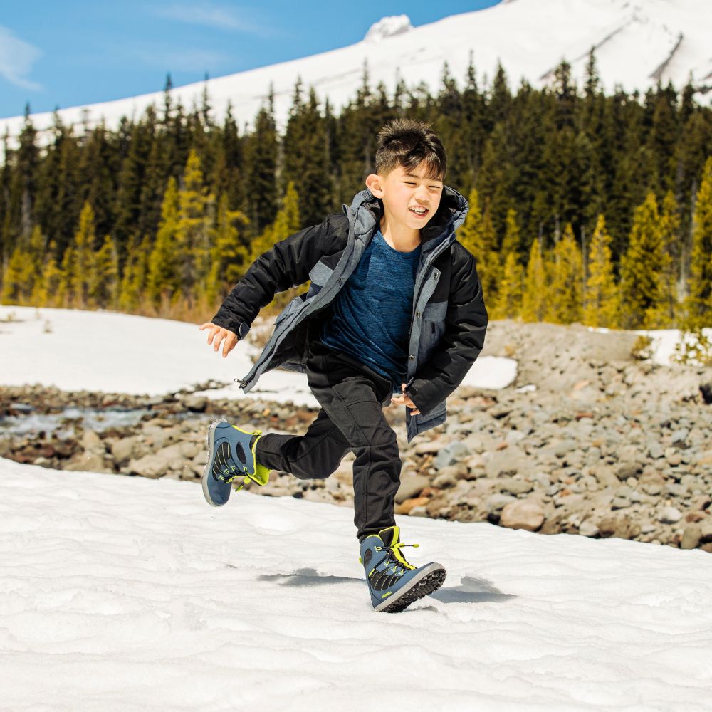 Merrell Snow Bank Kids Snow Boots - Waterproof Winter Boots for Boys & Girls, Navy/Lime, UK 6 / EU 38 - Perfect for Snow Play, Sledding & Cold Weather Adventures