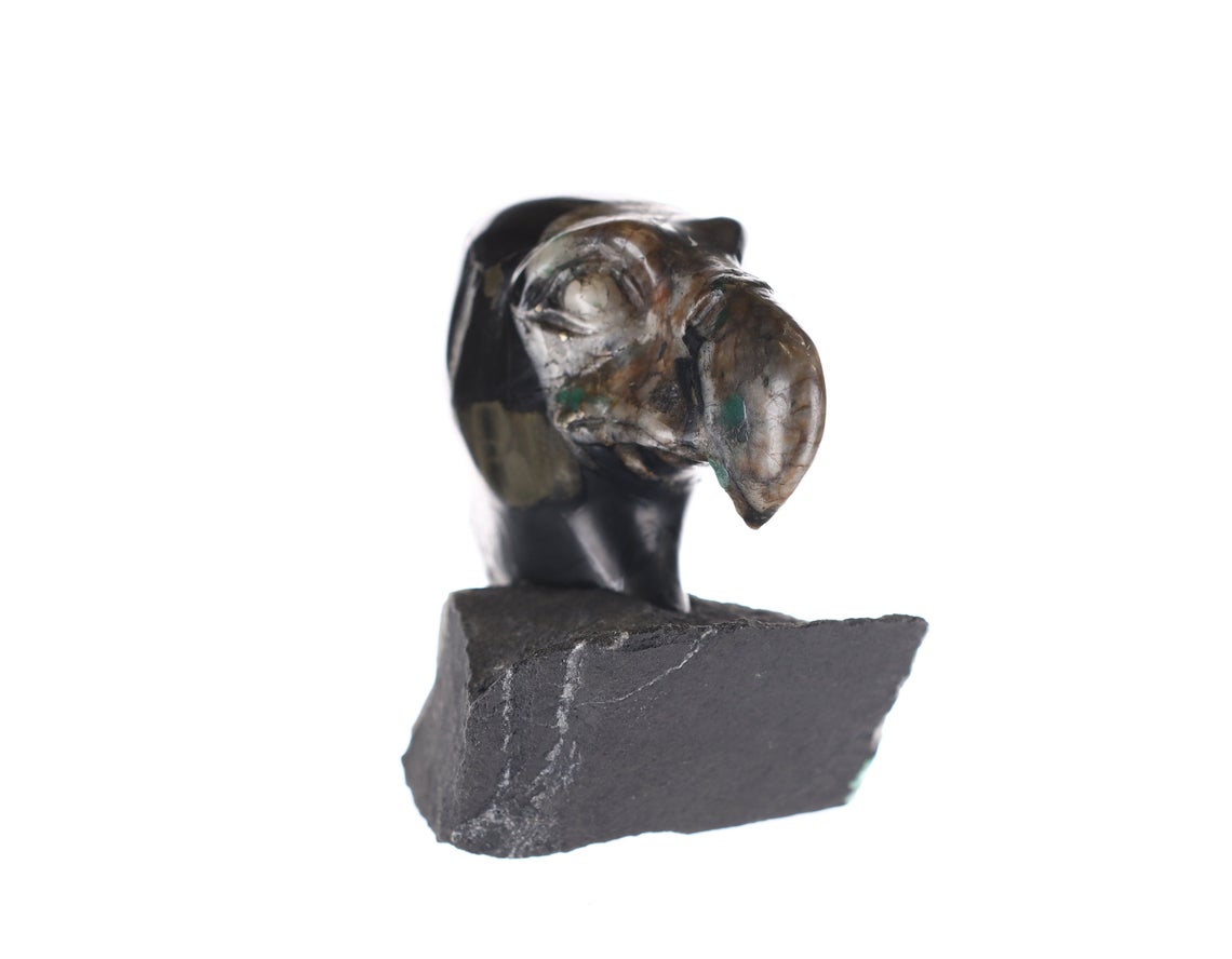 Authentic Colombian Emerald Bald Eagle Rough Crystal Sculpture – Handcrafted Gemstone Art for Home Decor & Spiritual Healing