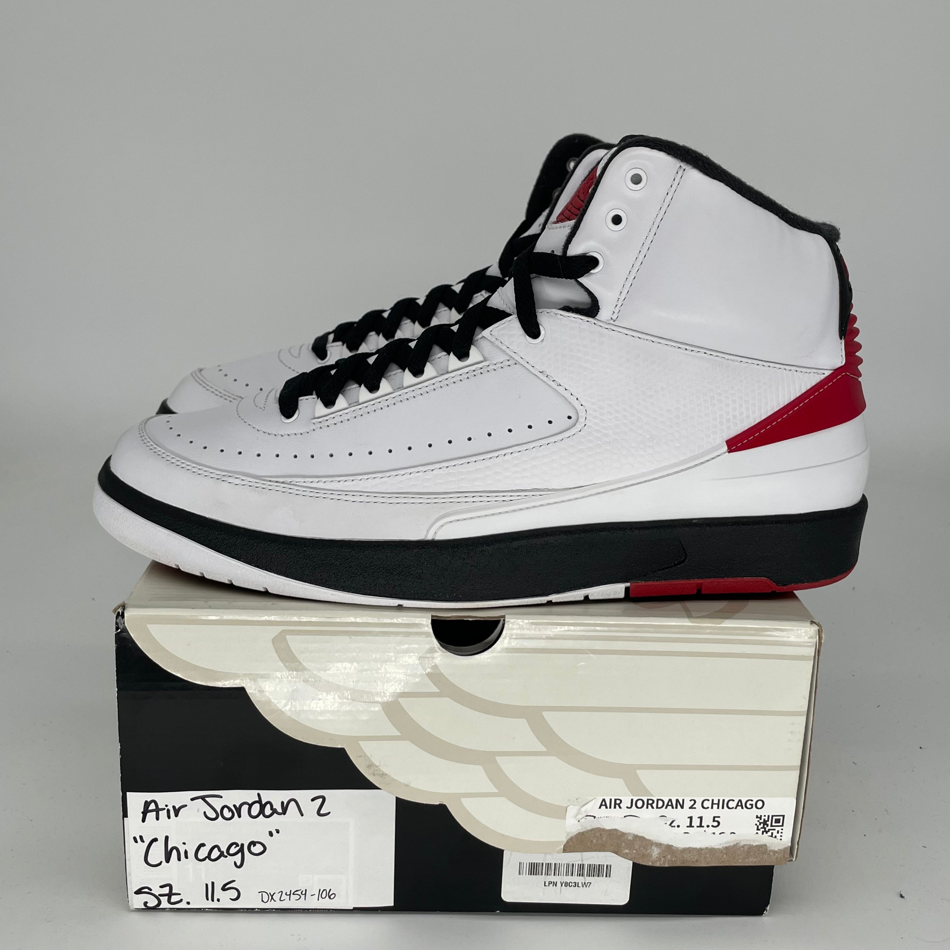 Original Air Jordan 2 Retro Chicago Men's Basketball Shoes Size 11.5 DX2454-106 - Perfect for Streetwear & Sneaker Collectors