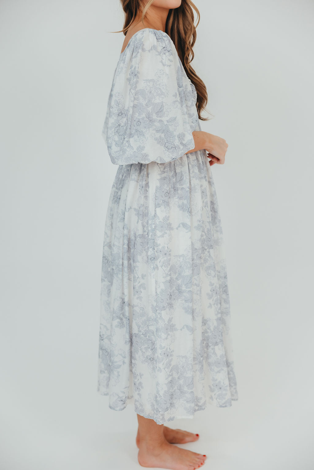 **Harlow Maxi Dress - Light Blue Floral Print, Bump Friendly & Size Inclusive (S-3XL) | Perfect for Maternity, Beach Vacations & Summer Weddings**