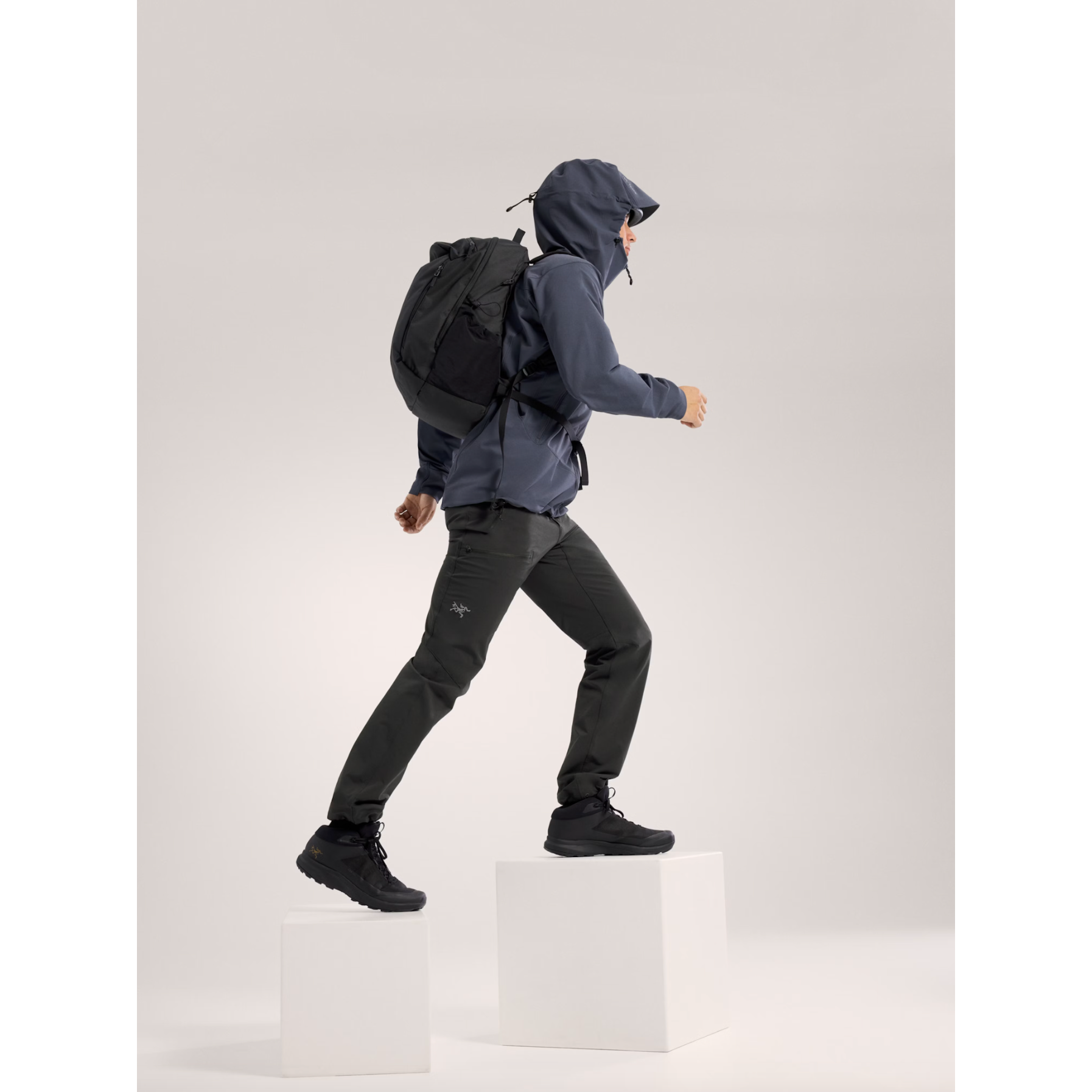 Arc'teryx Men's Gamma Hoody - Lightweight Softshell Jacket for Hiking, Climbing & Outdoor Adventures - Water-Resistant & Breathable Windbreaker