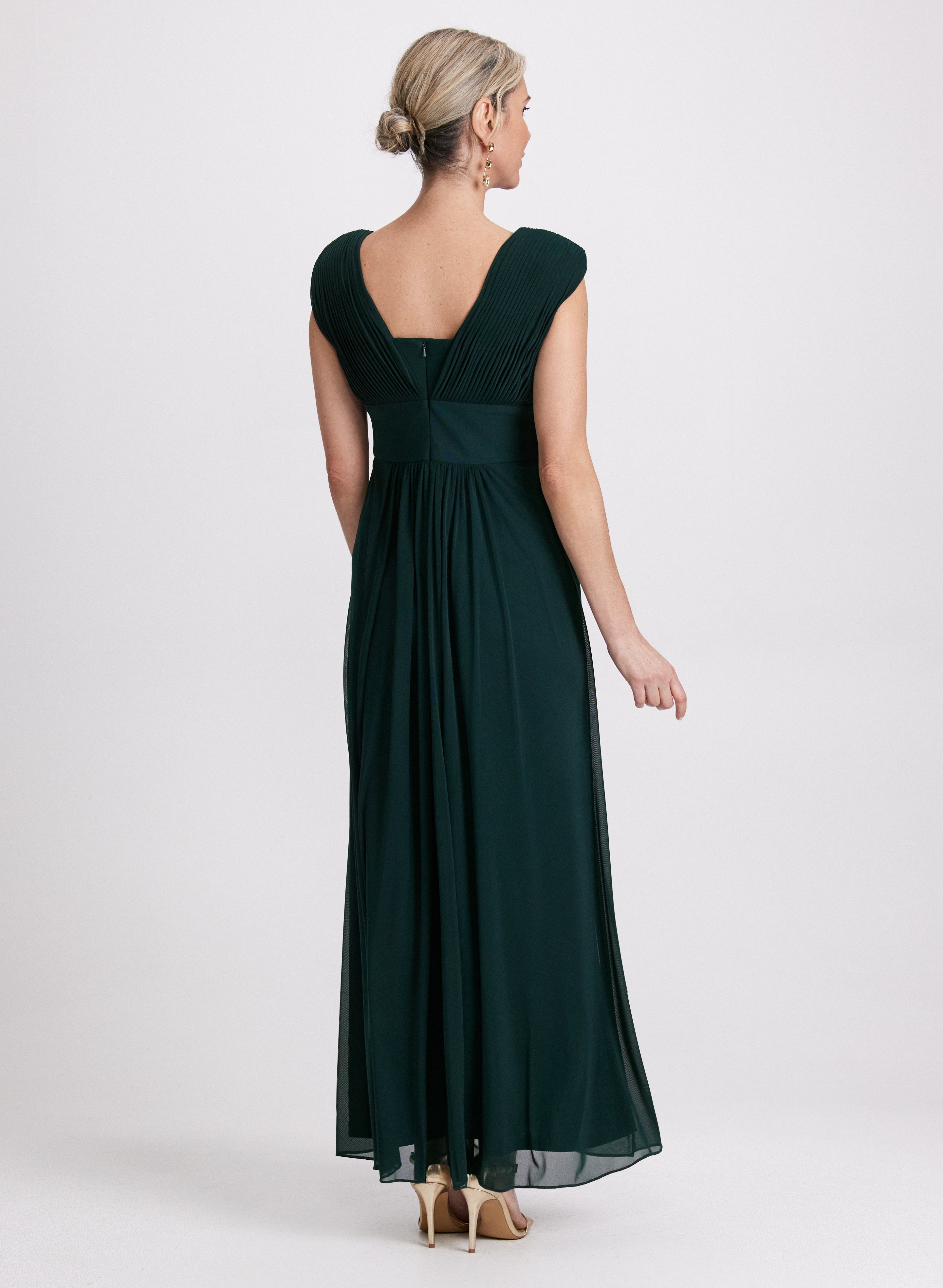 Embroidered Appliqué Maxi Dress for Women - Floral Boho Summer Beach Dress - Perfect for Vacations, Weddings & Outdoor Parties