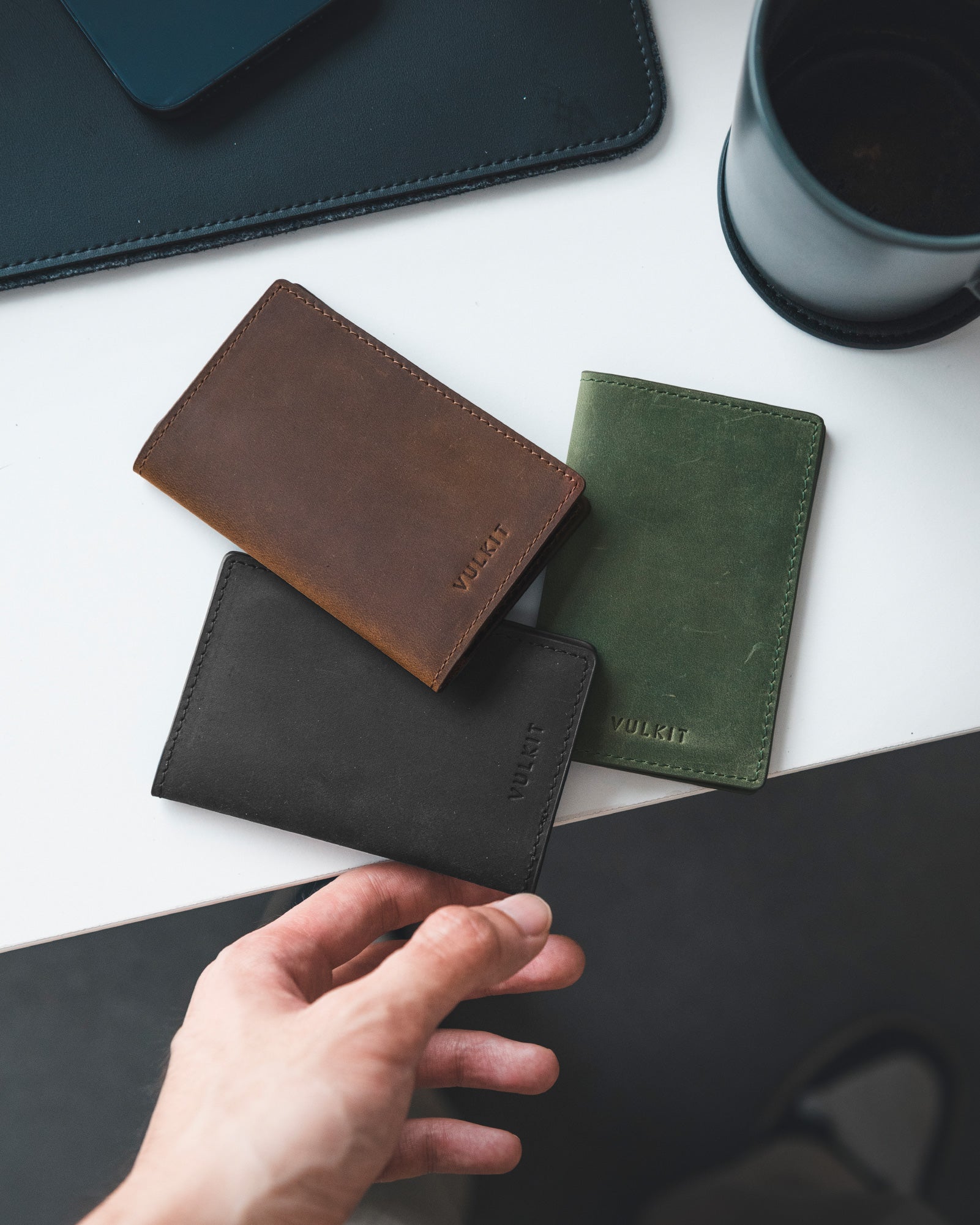 VBC100P Genuine Crazy Horse Leather Slim Business Card Holder - Holds 20 Cards | Two-Sided Design for Professionals | Perfect for Networking Events & Office Use