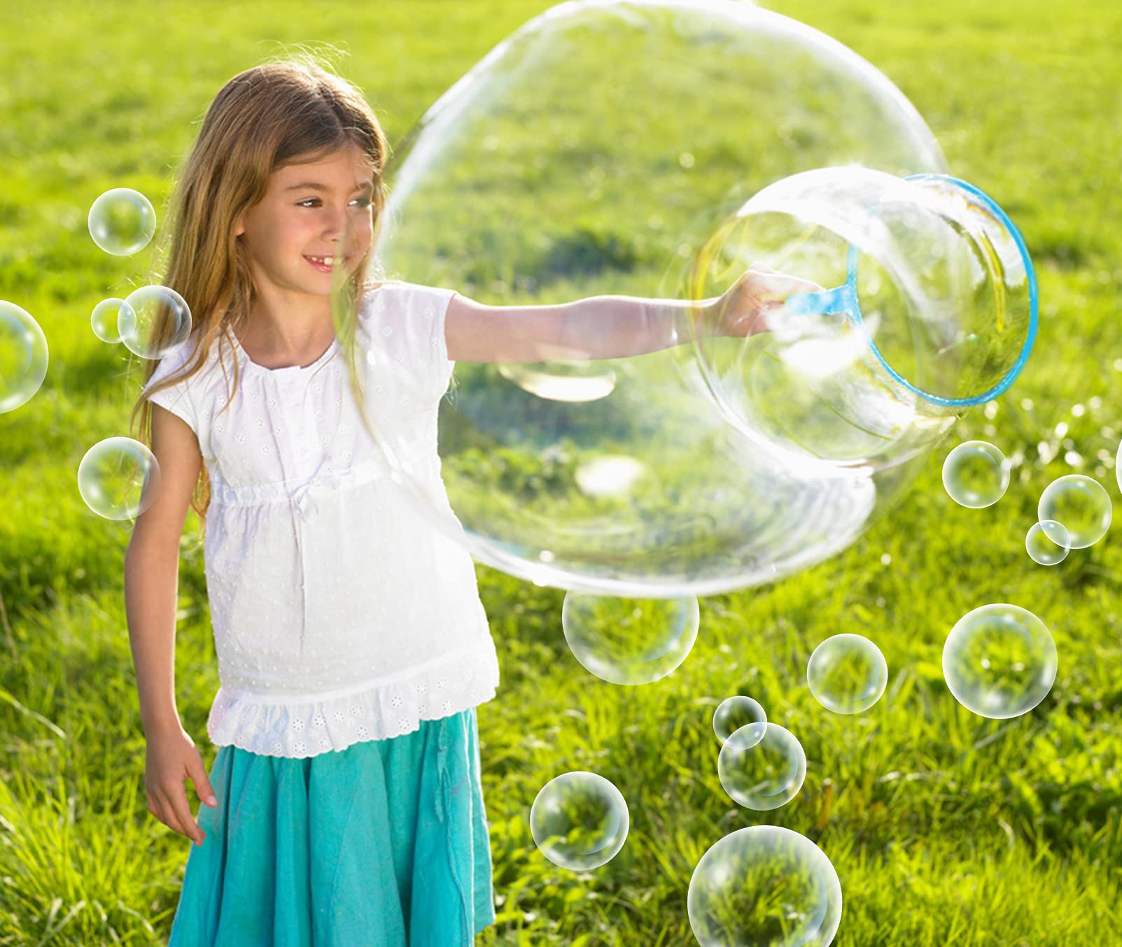 Roberly 15 Pack Bubble Wands Set with Tray - Bulk Bubble Making Toys for Kids, Summer Outdoor Games, Birthday Party Favors & Gifts (Perfect for Backyard Play, Beach Fun, Park Activities & Children's Parties)