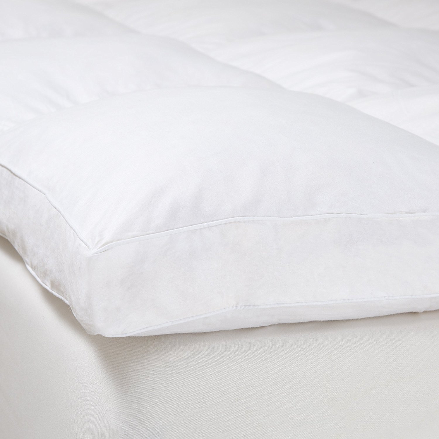 Bedford Home 100% Duck Feather Down Comforter - All-Season Luxury Bedding for Warmth & Comfort - Perfect for Master Bedrooms, Guest Rooms & Cozy Winter Nights