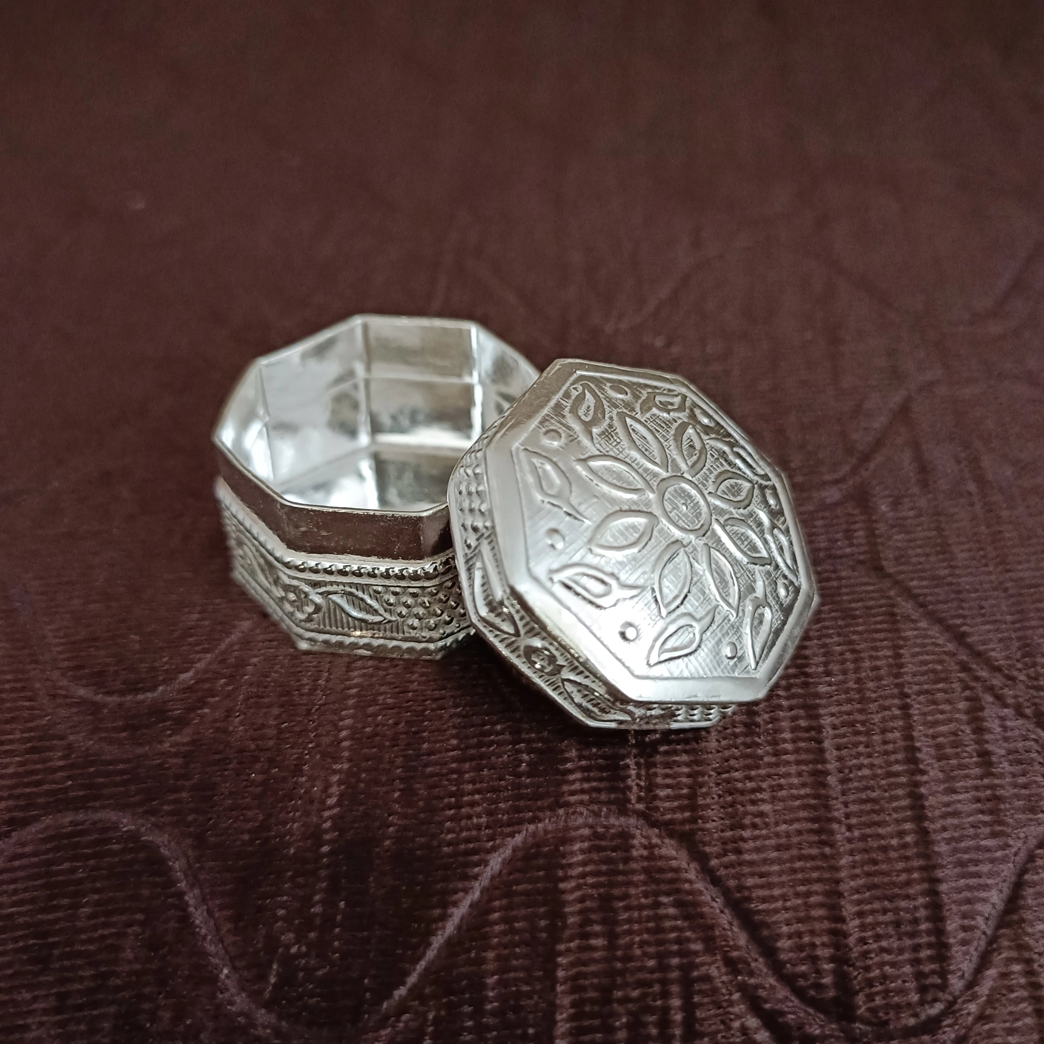 925 Pure Silver Designer Kumkum Box (Design 53) - Hindu Pooja Ritual Accessory for Home Temple & Wedding Ceremonies