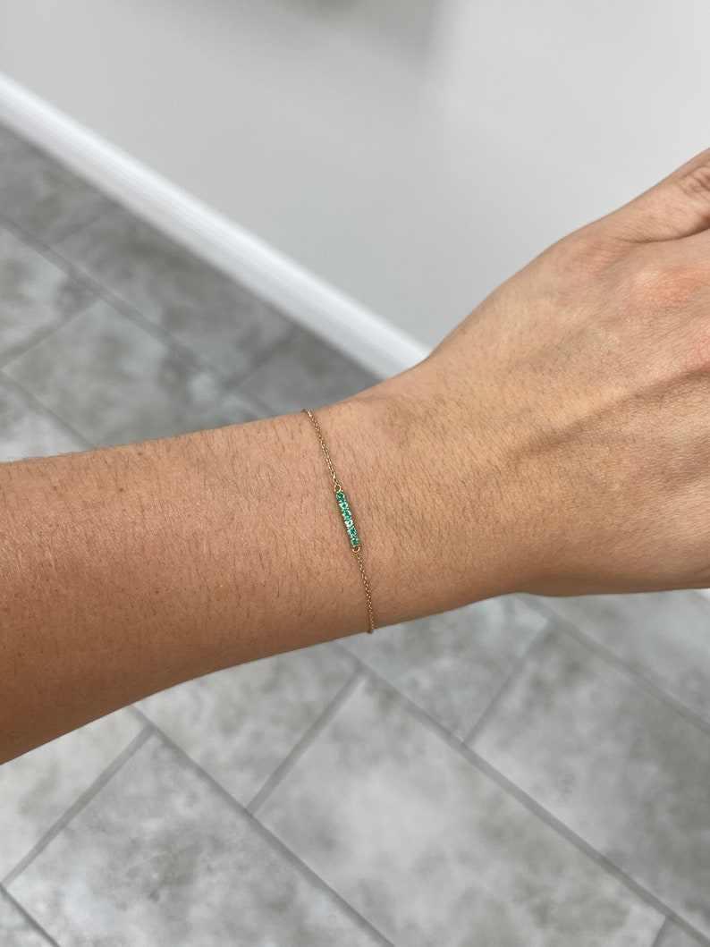 0.25tcw Natural Vivid Medium Green Round Emerald Bar Prong Set Bracelet in 14K Gold - Elegant Jewelry for Women, Perfect for Weddings, Parties & Special Occasions