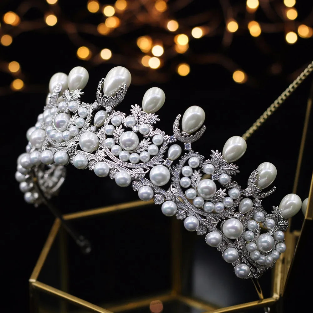 Elegant Wedding Tiara Bridal Crown with Large Pearl & Zircon Crystals - Perfect for Brides, Prom, Pageants & Special Occasions