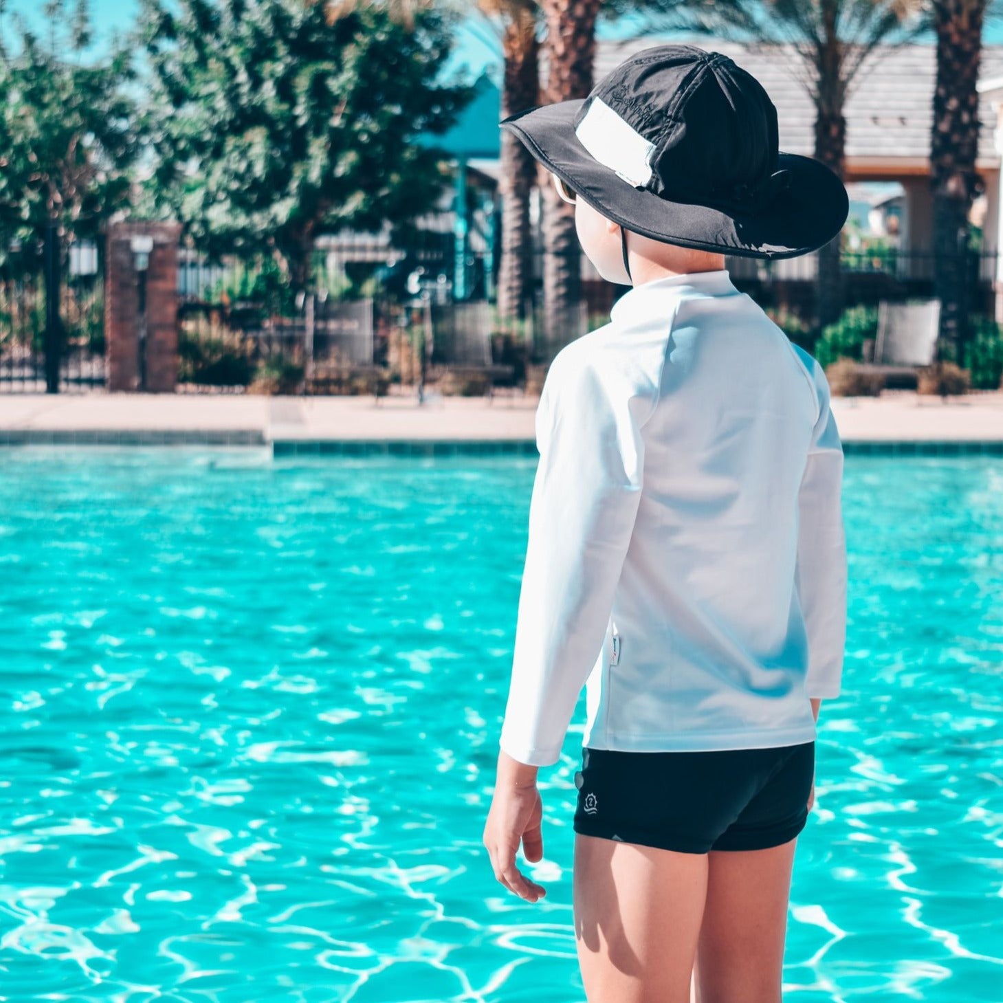 Kids Wide Brim Sun Hat for UV Protection - Fun Play Hat for Outdoor Activities - Black - Perfect for Beach, Park & Summer Adventures