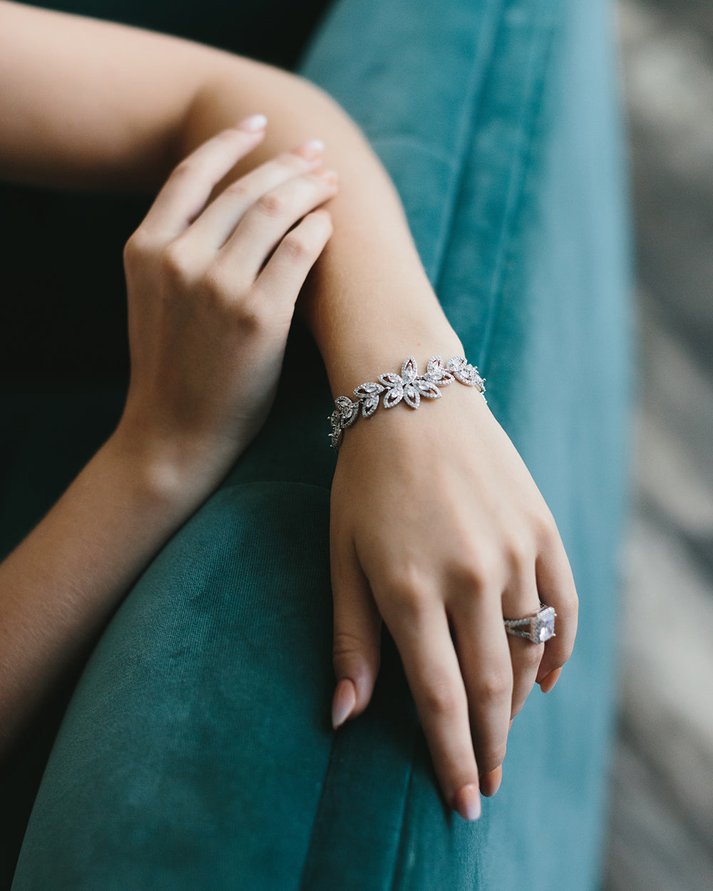 Alexandrite Bracelet for Women - Genuine Gemstone Jewelry for Elegant & Stylish Outfits | Perfect for Weddings, Parties & Special Occasions