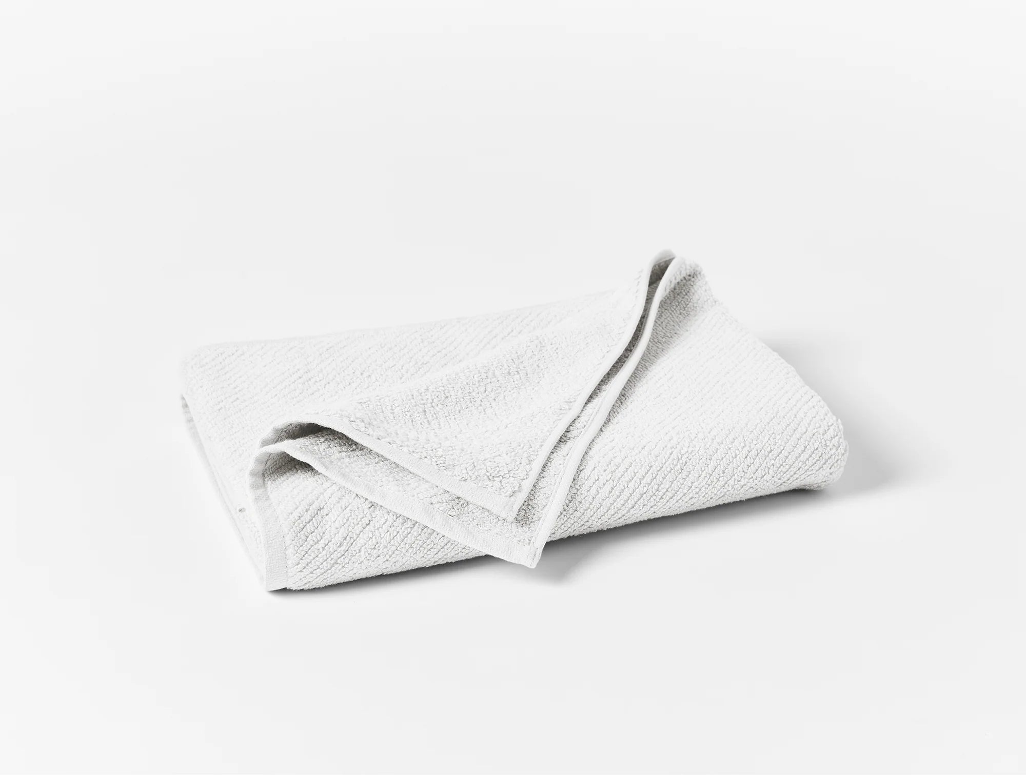 Organic Cotton Bath Towels & Mats - Lightweight, Eco-Friendly, Ultra Absorbent - Perfect for Spa, Bathroom, and Beach Use