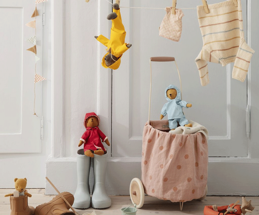 Maileg Rain Set for Junior Teddy - Waterproof Teddy Bear Raincoat & Boots for Kids - Perfect for Outdoor Play & Rainy Day Adventures