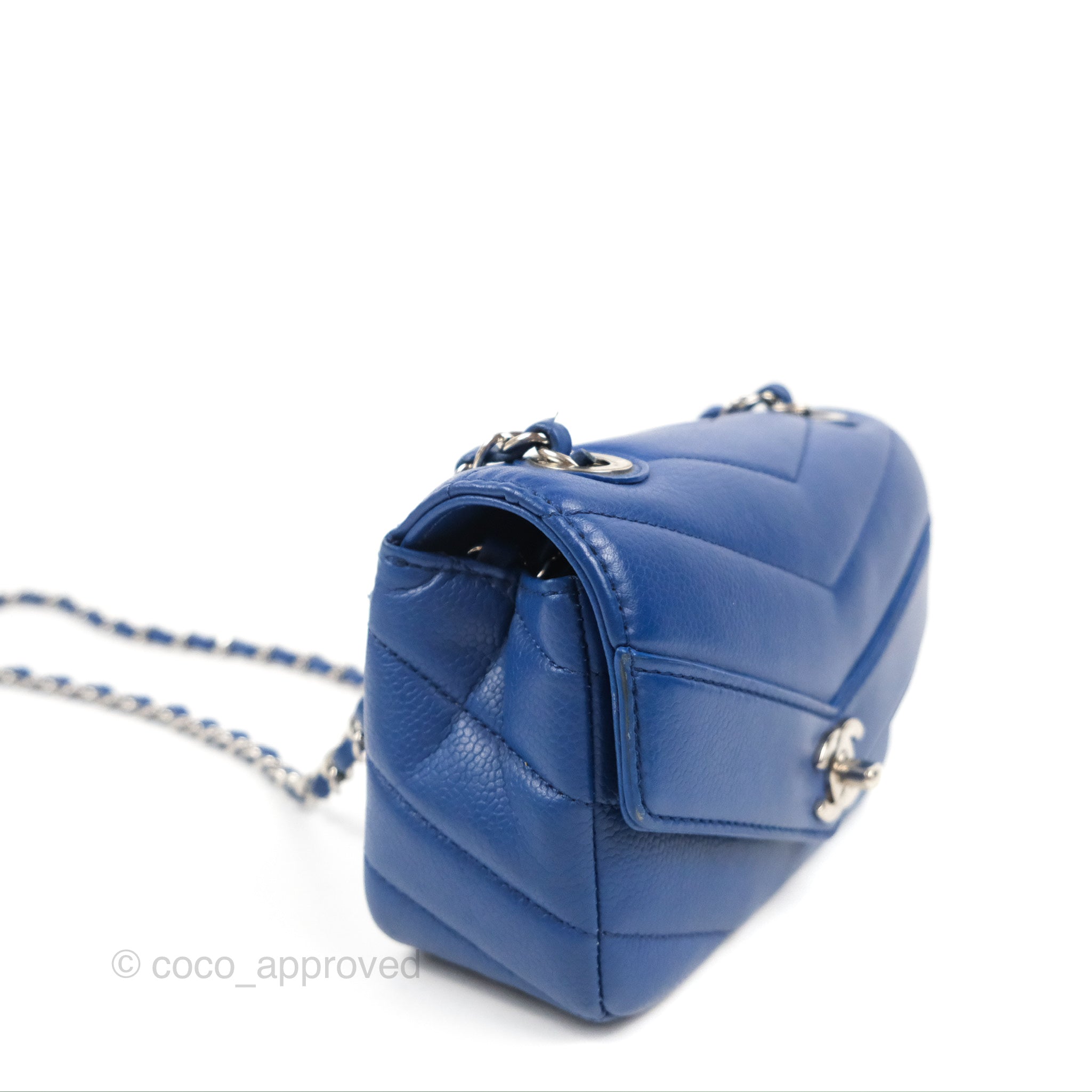 Chanel Chevron Flap Bag Blue Grained Calfskin Leather with Silver Hardware - Luxury Crossbody Purse for Women, Perfect for Date Night & Special Occasions