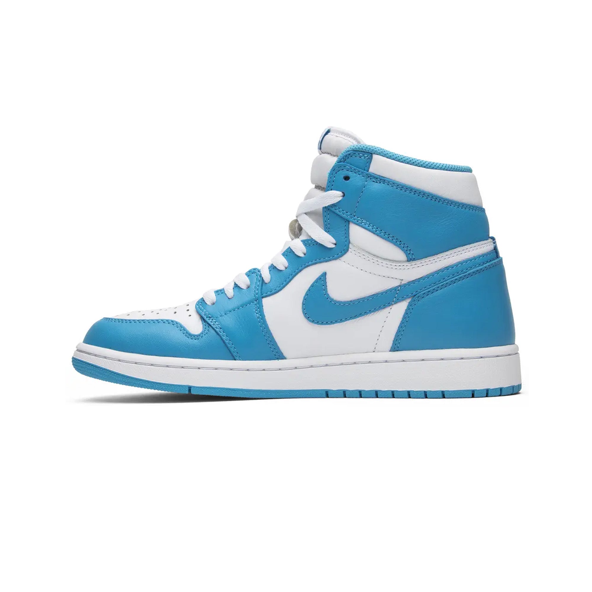 Air Jordan 1 Retro High OG 'UNC' Sneakers - 2015 Release - Classic Blue & White Basketball Shoes for Men | Perfect for Streetwear, Sneaker Collecting & Casual Wear