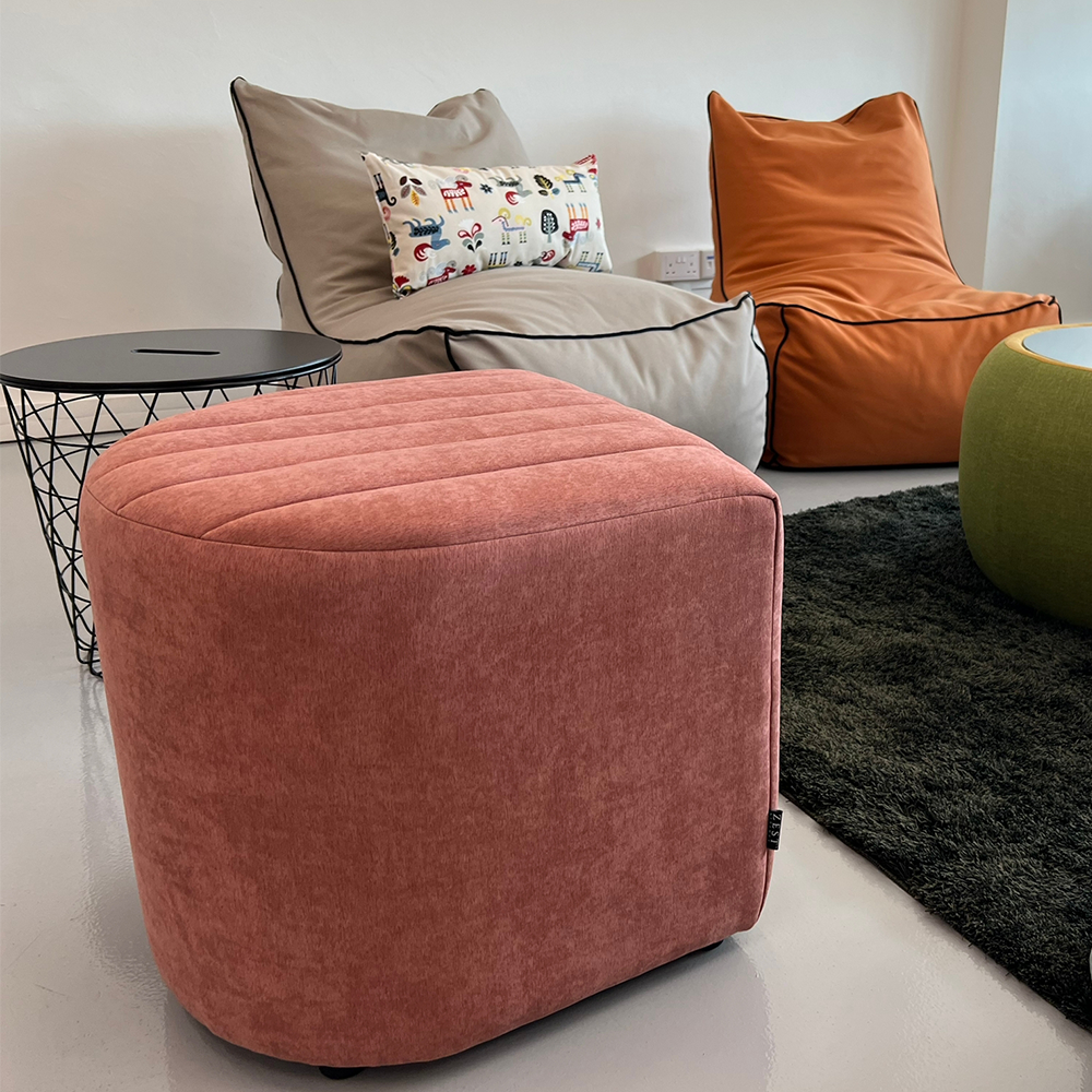 Comfortable and Stylish Ottoman Footrest - Perfect for Living Room, Bedroom, or Office Relaxation