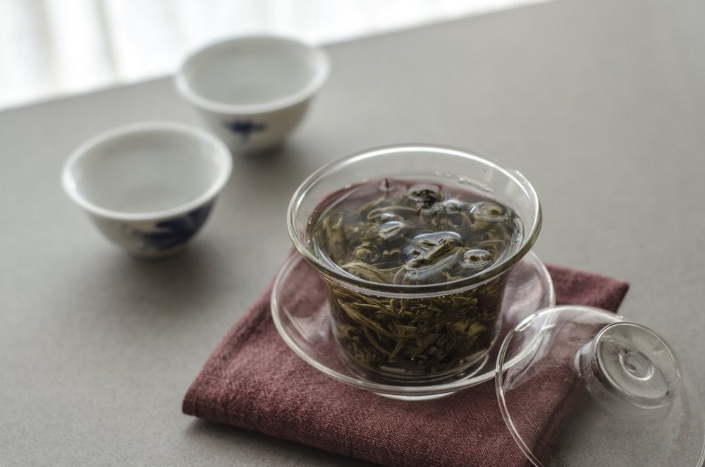 Premium 5 oz Glass Gaiwan Tea Set - Traditional Chinese Brewing Cup for Loose Leaf Tea - Perfect for Gongfu Tea Ceremony, Home Tea Brewing & Gift Giving