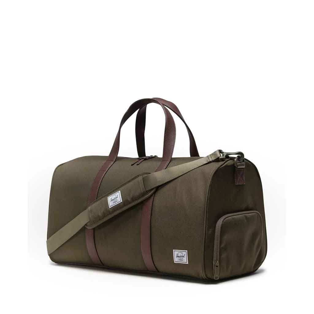 Herschel Novel Duffle Bag - Ivy Green Water-Resistant Travel Duffel for Gym, Weekend Trips & Outdoor Adventures