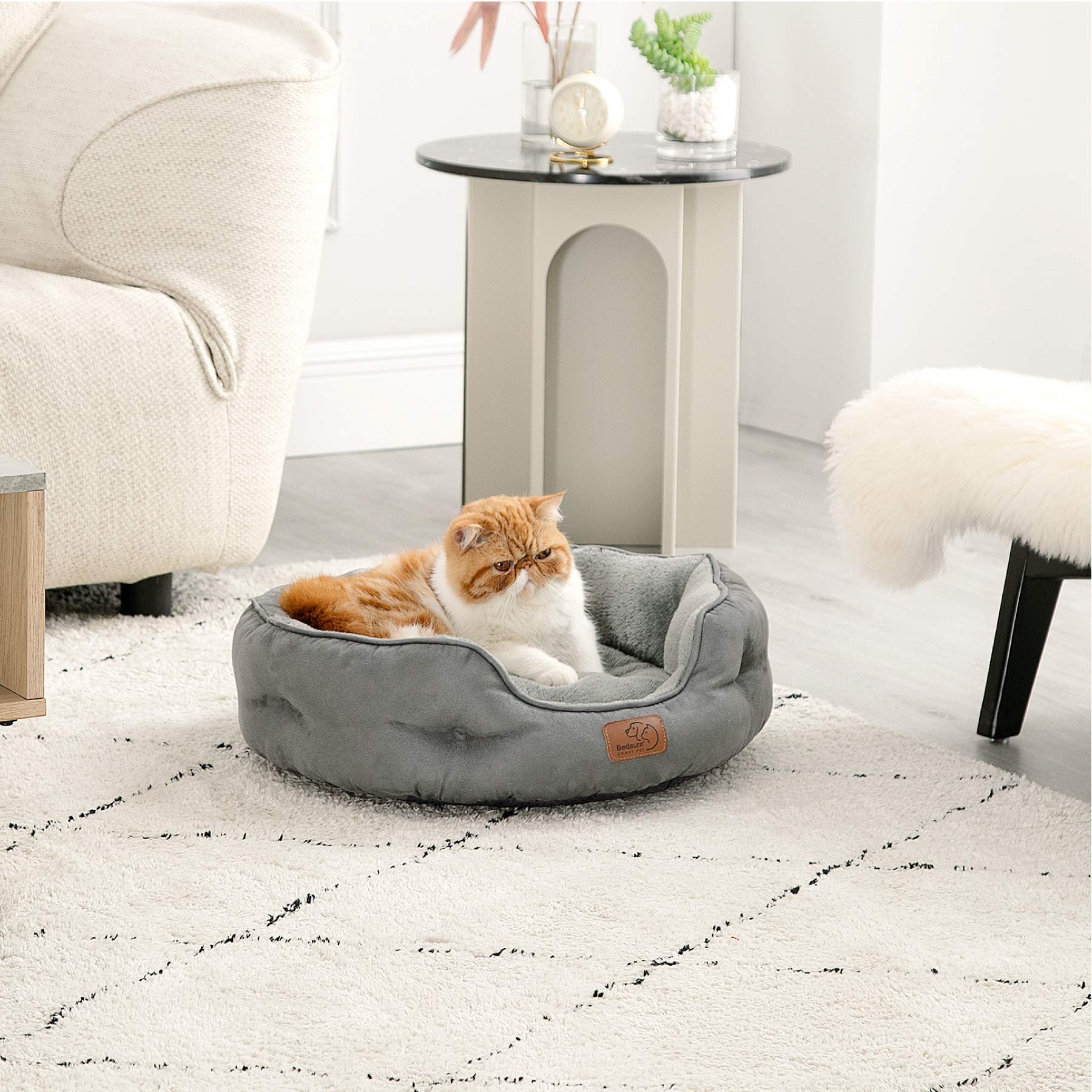 Bedsure Washable Round Pet Bed for Small Dogs & Cats - 20 Inch Non-Slip Orthopedic Dog Bed & Cozy Cat Bed for Puppies & Kittens - Perfect for Indoor Use in Living Room, Bedroom or Pet Crate (Grey)