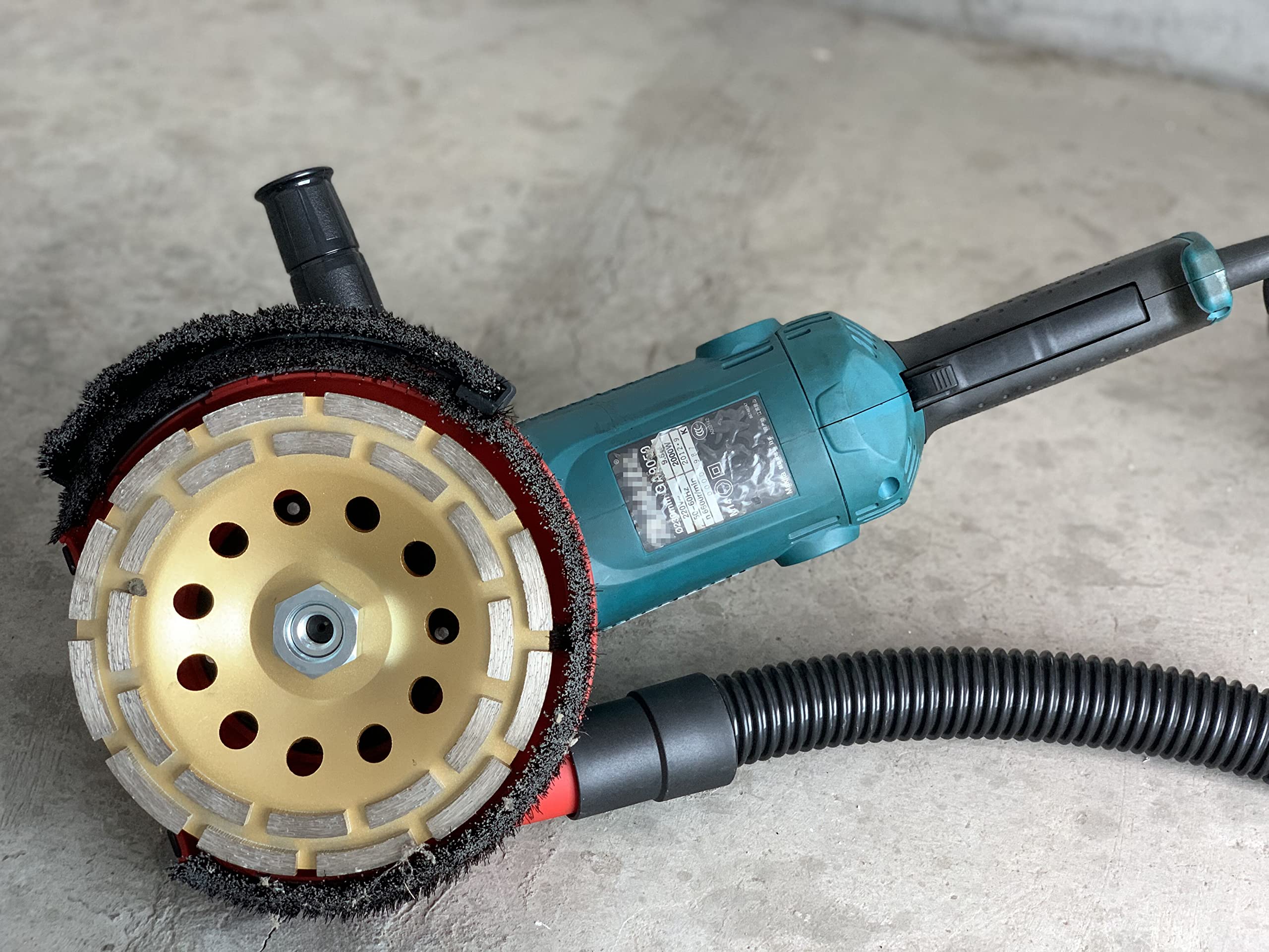 Universal 7-Inch Expert Surface Grinding Dust Shroud for Angle Grinder | Dt1702-180 | Perfect for Concrete, Metal & Tile Work | Dust Control Solution for Construction & DIY Projects