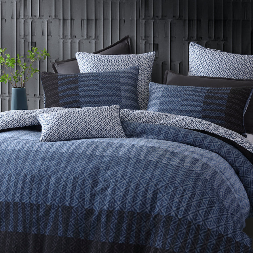 Kyuss Quilt Cover Set by Logan & Mason | Premium Bedding Collection for Modern Bedrooms | Perfect for Master Bedroom, Guest Room & Dorm Decor
