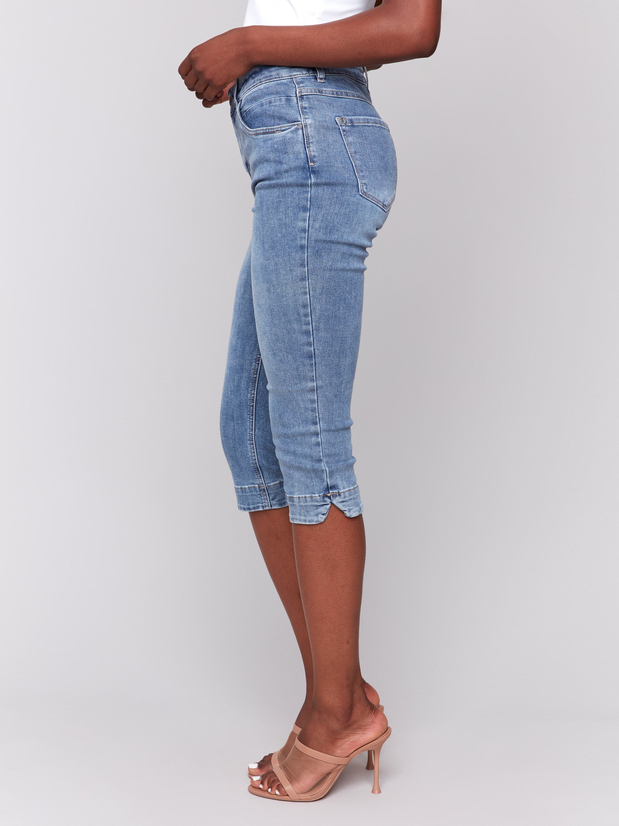 Women's Knee High Capri Jeans - Medium Blue Denim Stretch Pants for Casual Wear & Summer Outfits