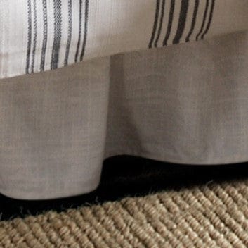 Elegant White Gathered Bed Skirt - Premium Dust Ruffle for Queen/King Size Beds - Perfect for Master Bedrooms, Guest Rooms & Hotel Decor