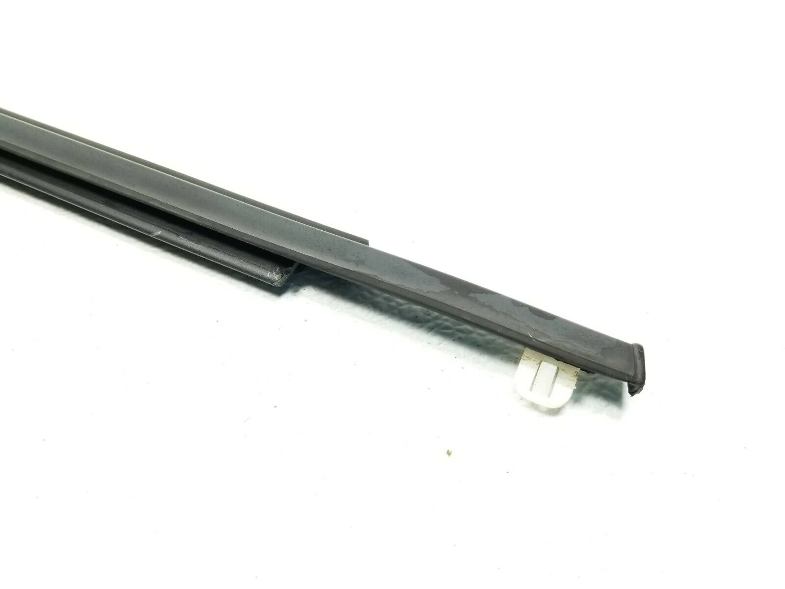 2005-2009 Toyota Prius Right Rear Passenger Door Window Belt Molding Seal - OEM Replacement Part for Car Window Protection & Noise Reduction