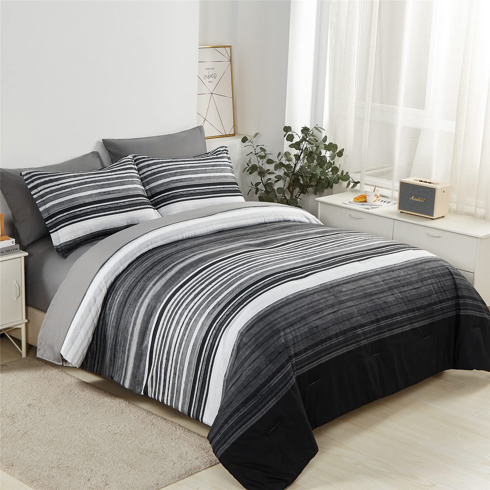 KAKIJUMN 7-Piece King Size Bed in a Bag Comforter Set - Striped Patchwork Design in White, Grey & Black | All-Season Soft Microfiber Bedding Set with Sheets | Perfect for Master Bedrooms, Guest Rooms & Dorm Decor (Grey, King)