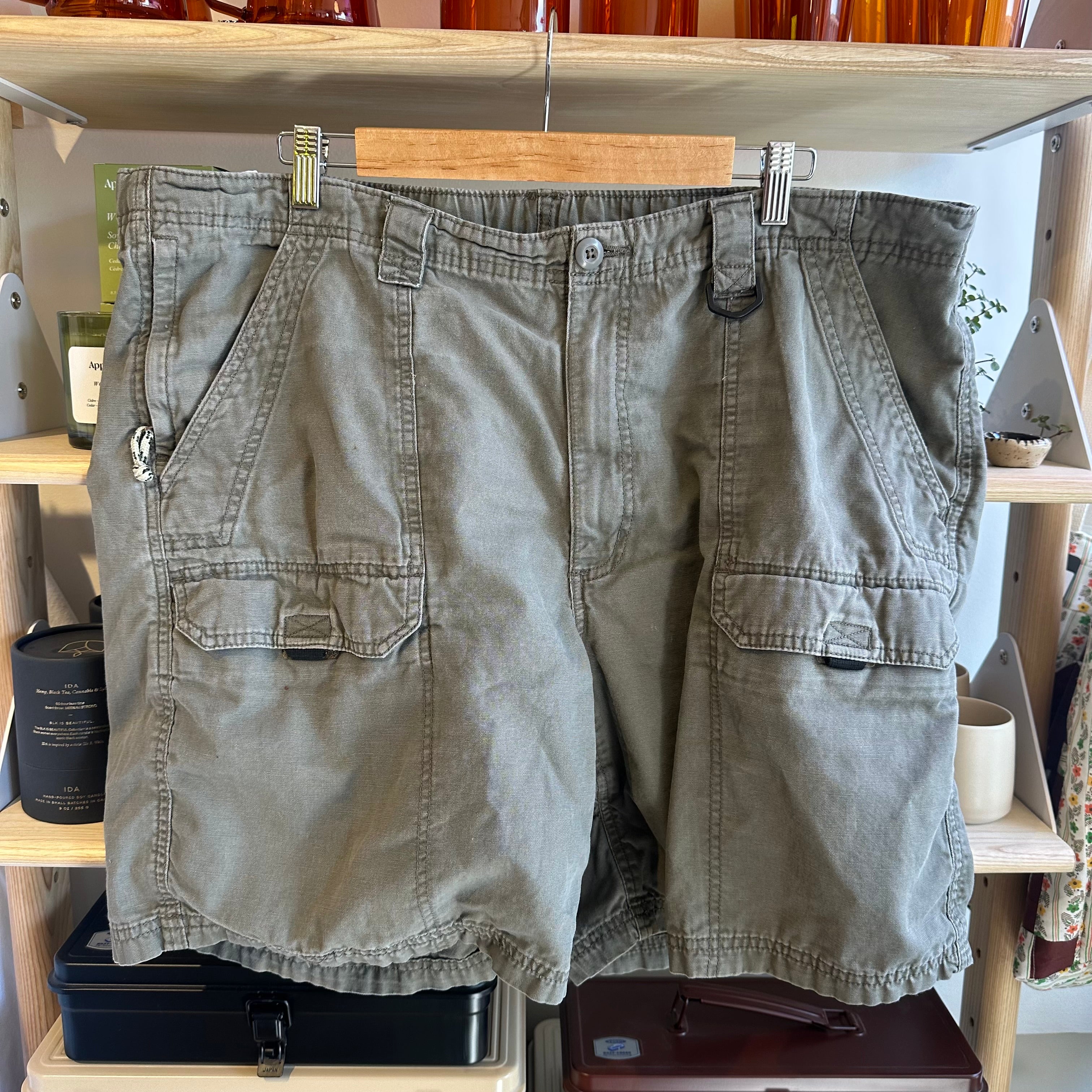 Men's Cargo Shorts with Multiple Pockets - Comfortable & Durable Outdoor Work Shorts for Hiking, Camping, and Travel | Size 40