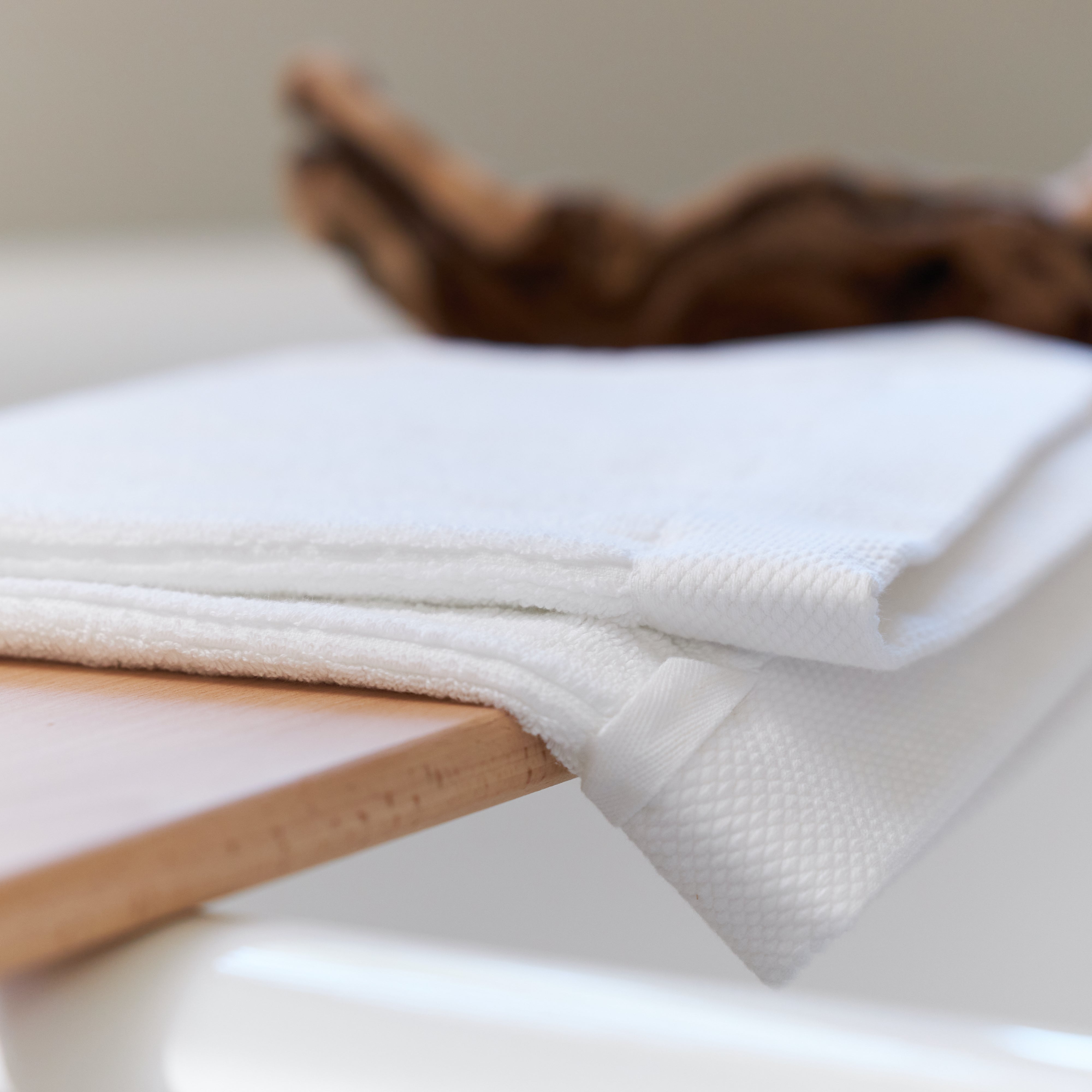 Premium Organic Cotton Bath Towels - Ultra Soft, Absorbent & Eco-Friendly - Perfect for Spa, Bath & Beach Use