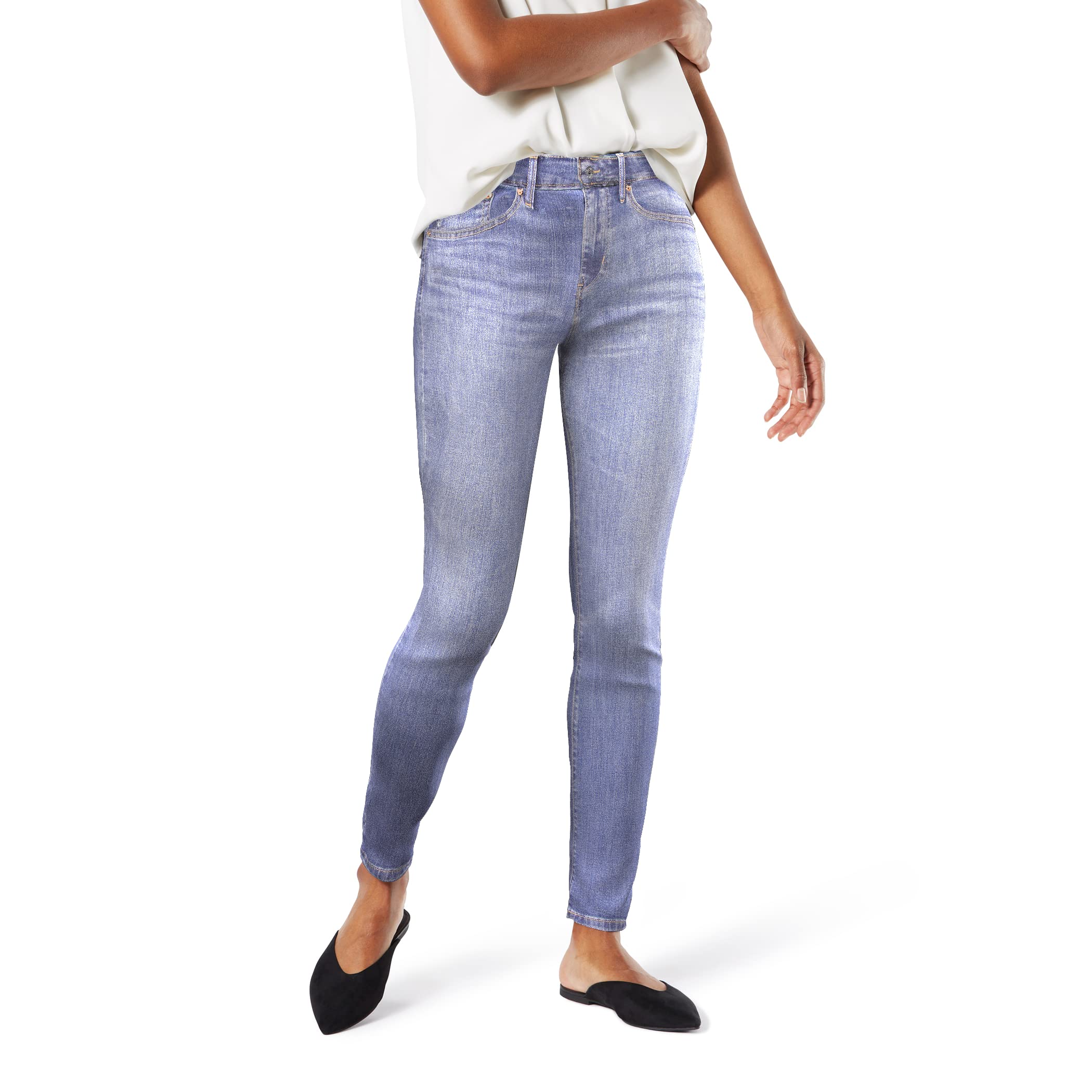 Signature by Levi Strauss & Co. Gold Label Women's Modern Straight Jeans - Classic Comfort for Everyday Wear | Perfect for Work, Casual Outings & Weekend Style
