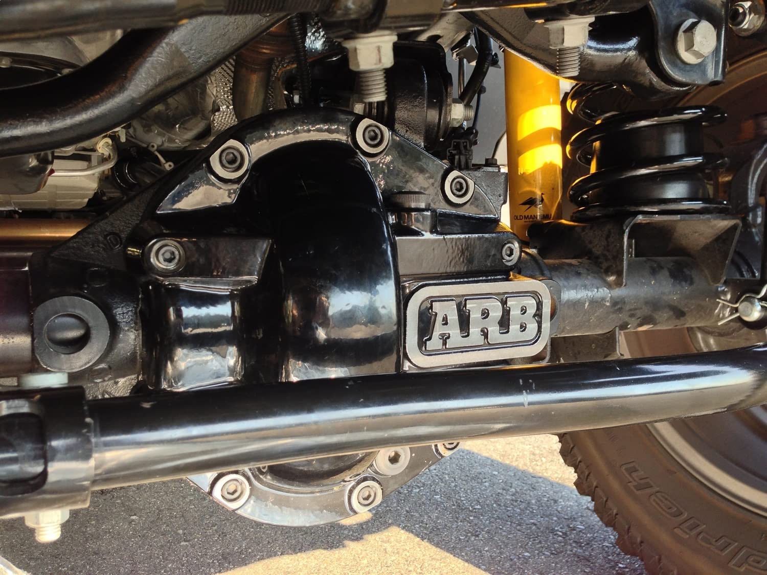 ARB 0750003B Heavy Duty Differential Cover for Off-Road & 4x4 Vehicles - Protects Axle & Gears for Jeep, Truck & SUV - Ideal for Rock Crawling & Overlanding Adventures