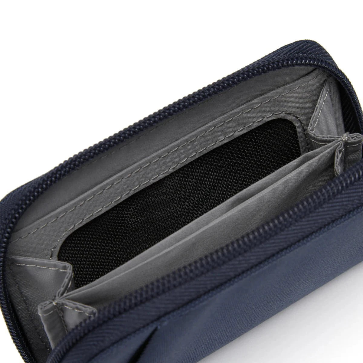 Pacsafe RFIDsafe™ RFID Blocking Card Wallet - Secure Credit Card Holder for Travel & Daily Use - Protect Against Digital Theft & Identity Fraud