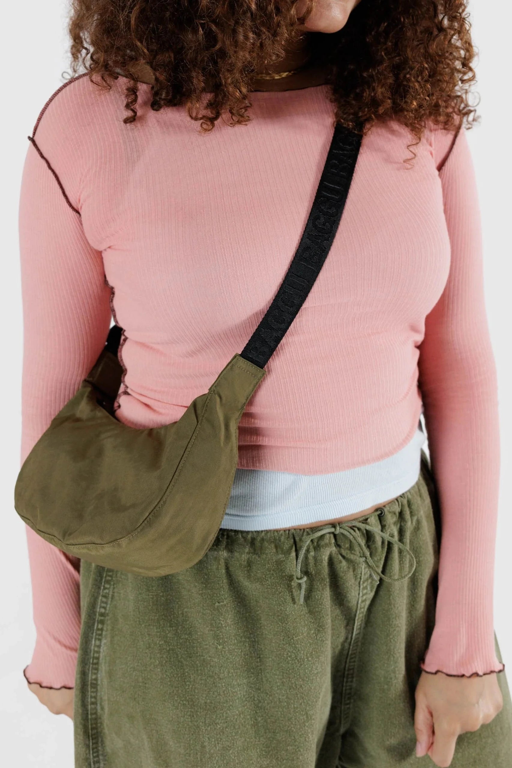 Small Crescent Crossbody Bag - Eco-Friendly Seaweed Fiber - Perfect for Beach Outings, Travel & Daily Use