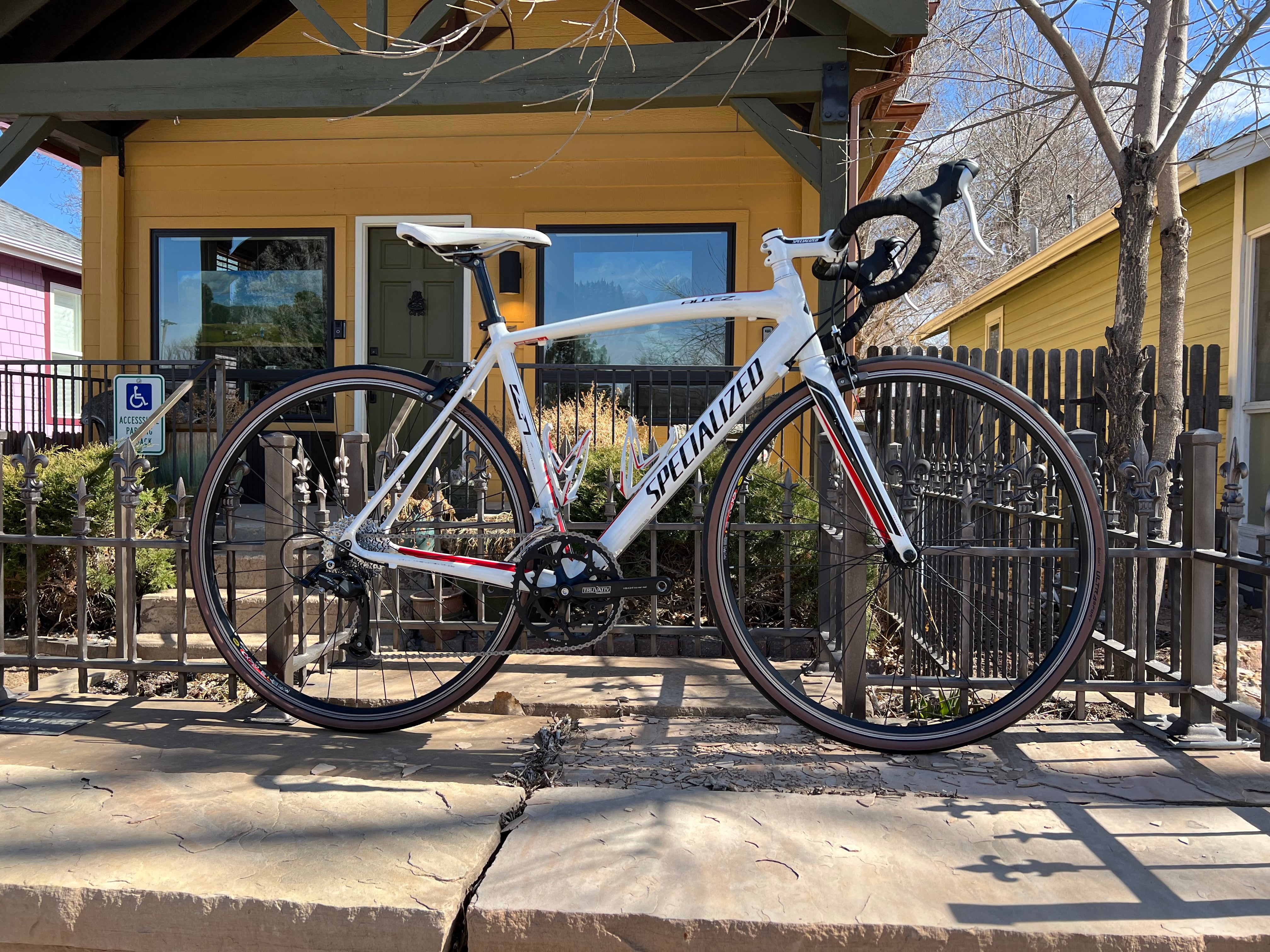 Used Specialized Allez Sport Road Bike 52cm - Lightweight Aluminum Frame, Shimano Components for Commuting, Fitness & Road Cycling