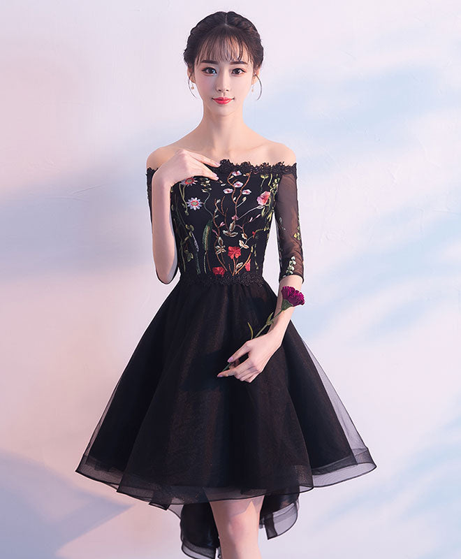 Elegant Black Tulle Lace Short Prom Dress - Sexy Evening Gown for Homecoming, Party & Formal Events